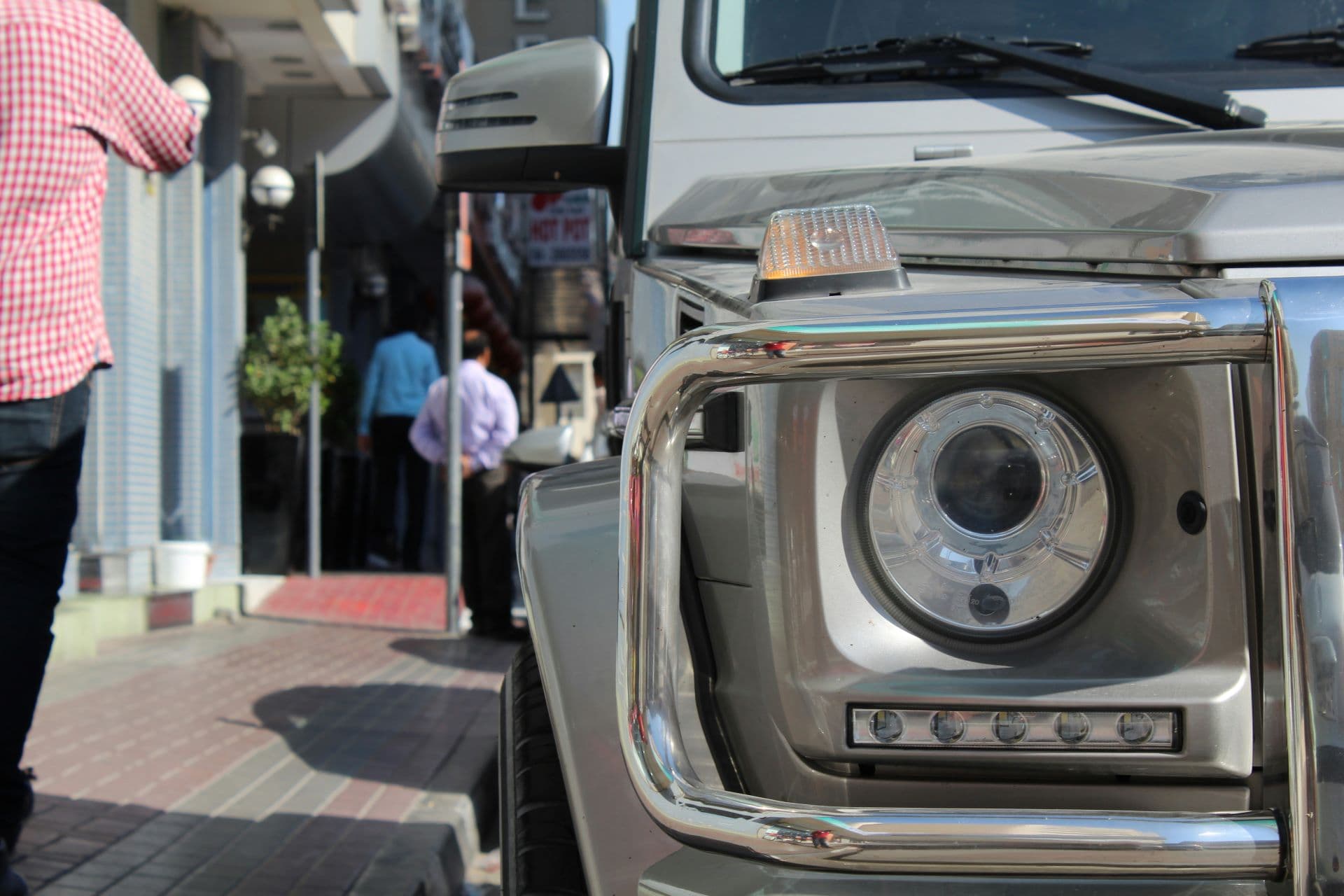 SUV Culture: Marketing Larger Vehicles in a Sustainability-Conscious World