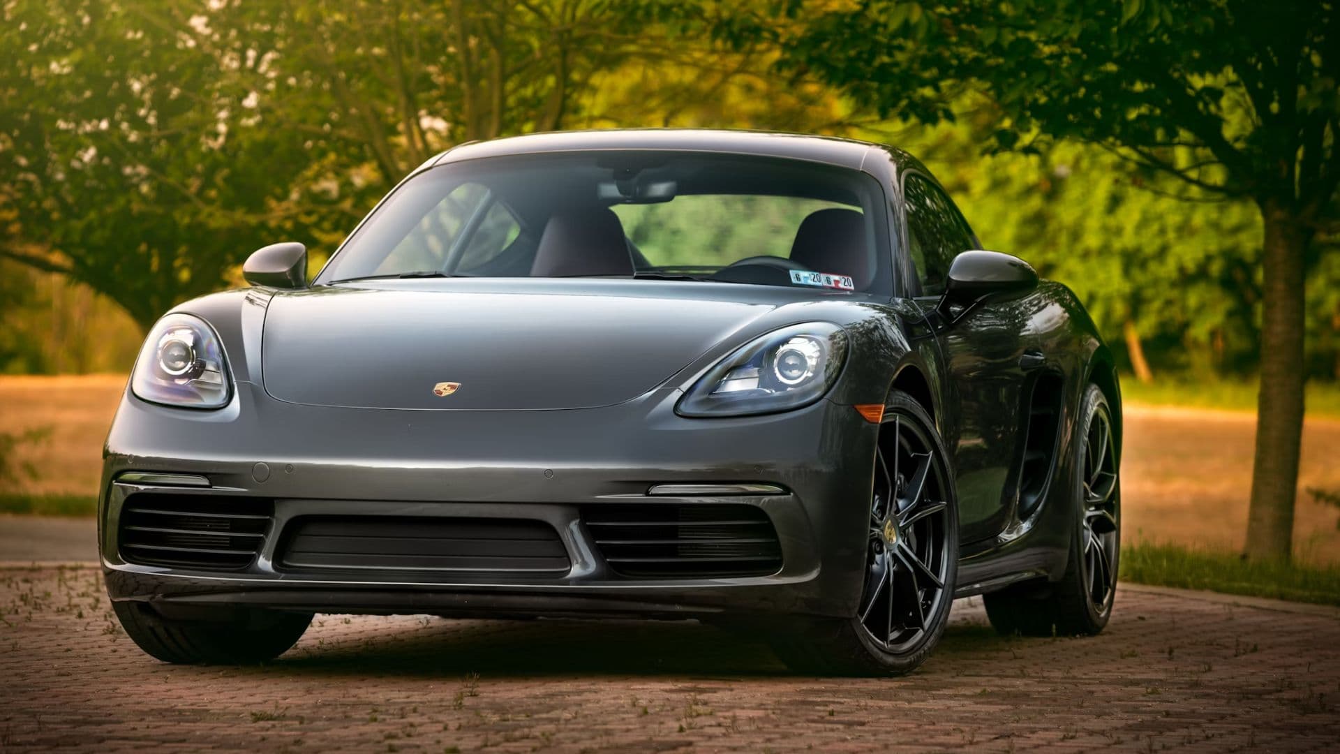 Maximize Your Reach: Why AutoAds.co.za is the Premier Choice for Car Advertising in South Africa