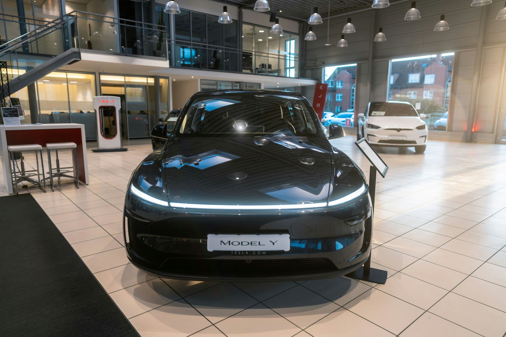 Driving Innovation Auto Tech Exhibitions as Brand Leaders-2