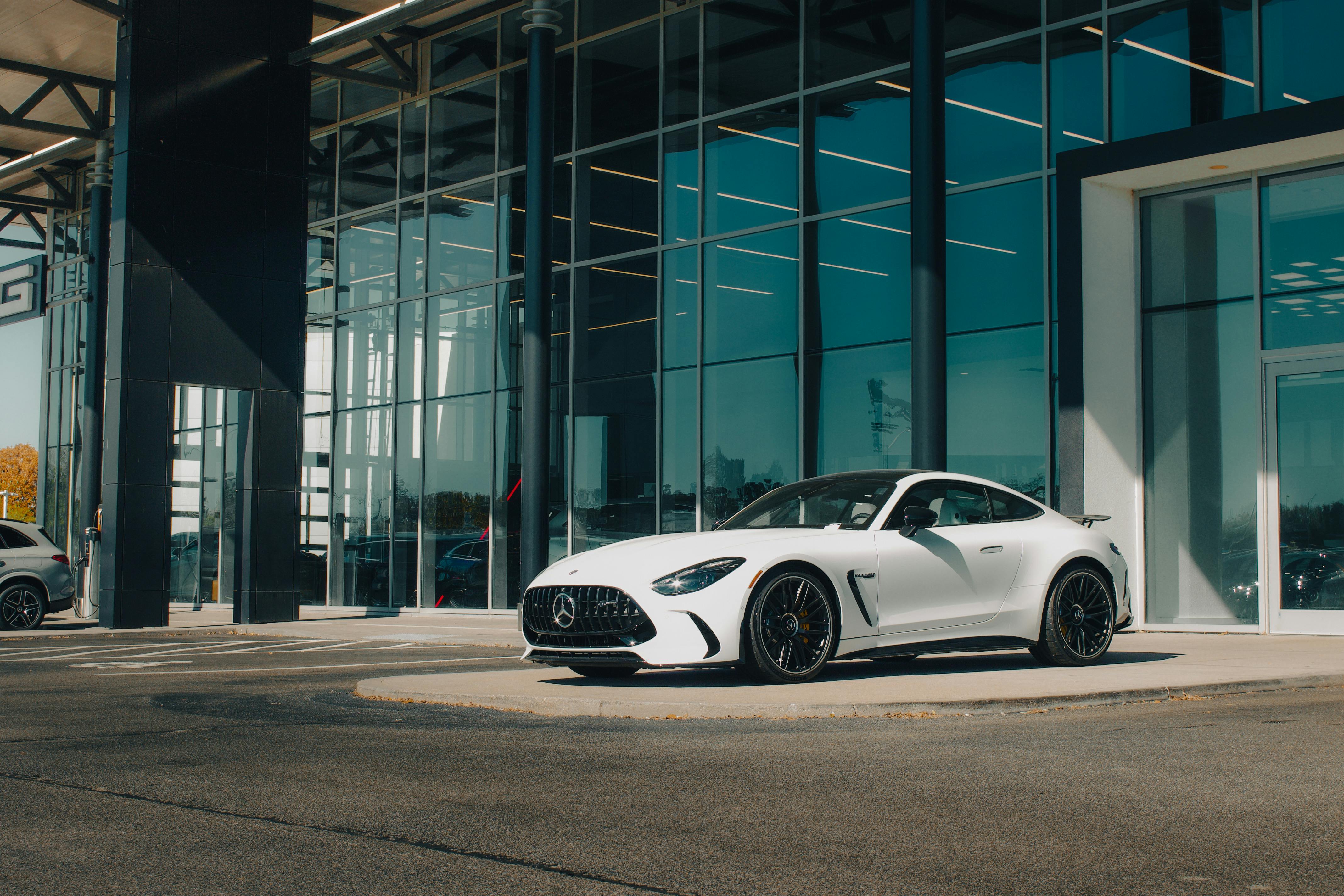 hyperlocal marketing-for-dealerships-data-driven-community-insights-1