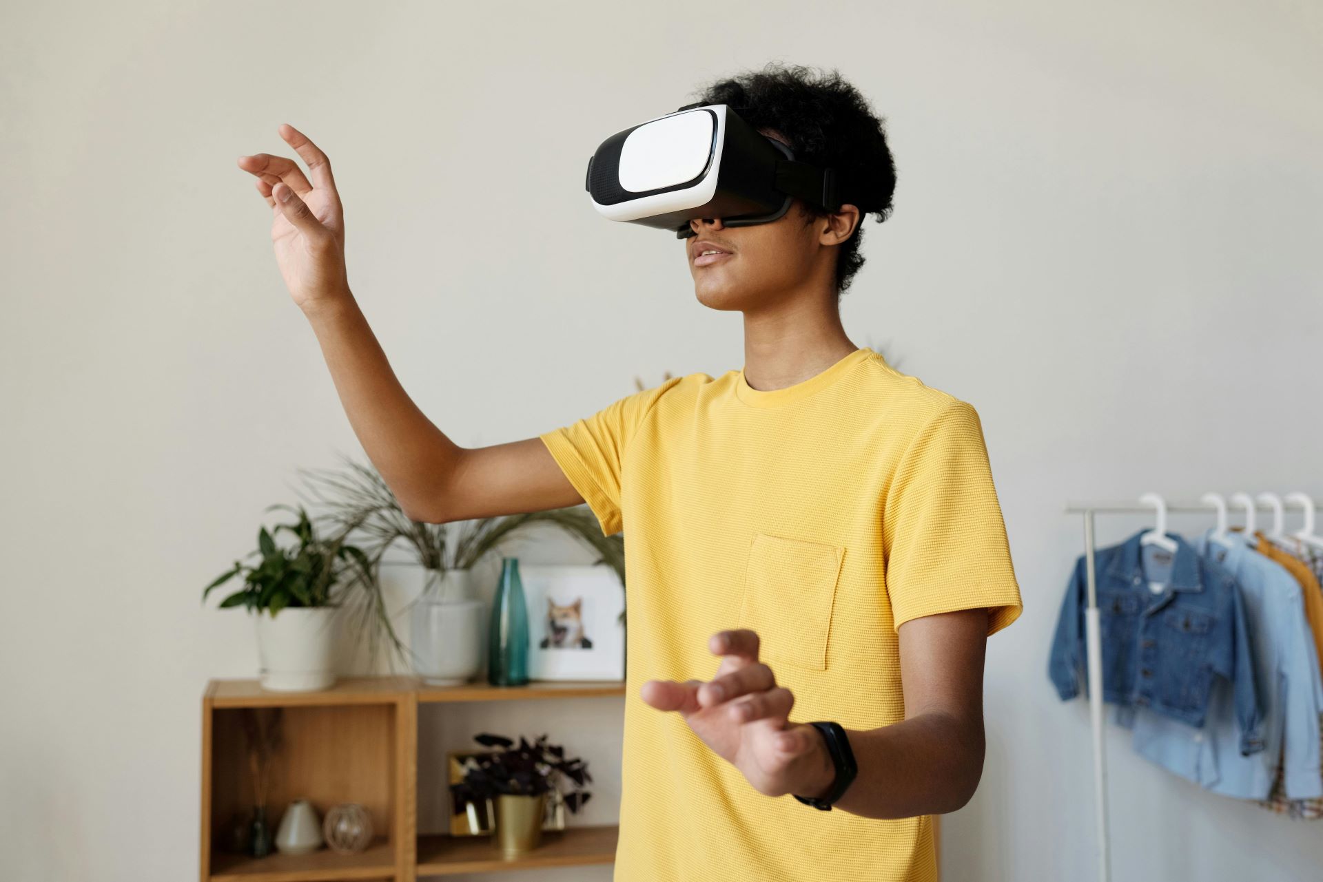 Accelerating Automotive Marketing in the Metaverse Virtual Showrooms, Digital Twins & VR Experiences-1