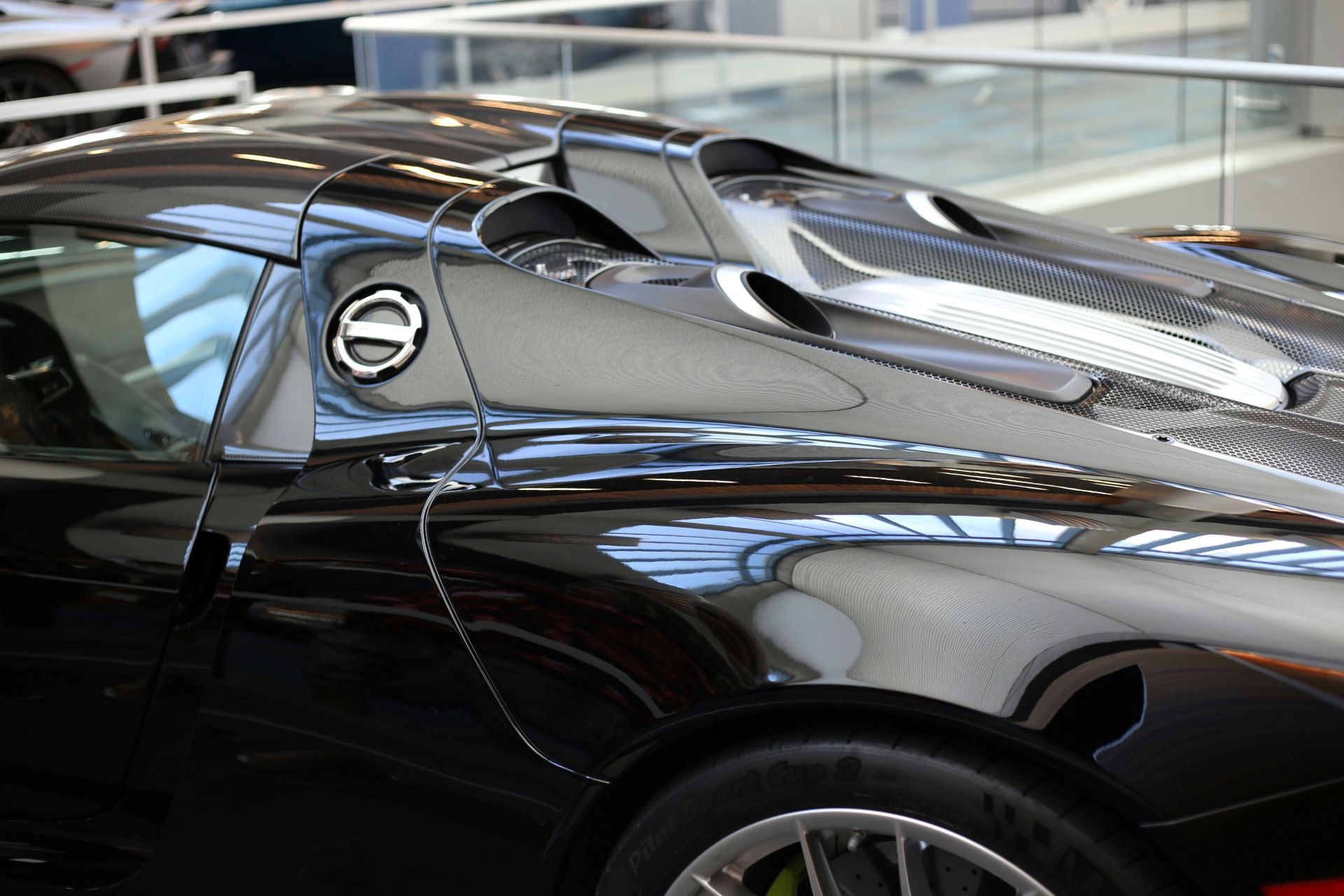 Accelerating Automotive Marketing in the Metaverse Virtual Showrooms, Digital Twins & VR Experiences