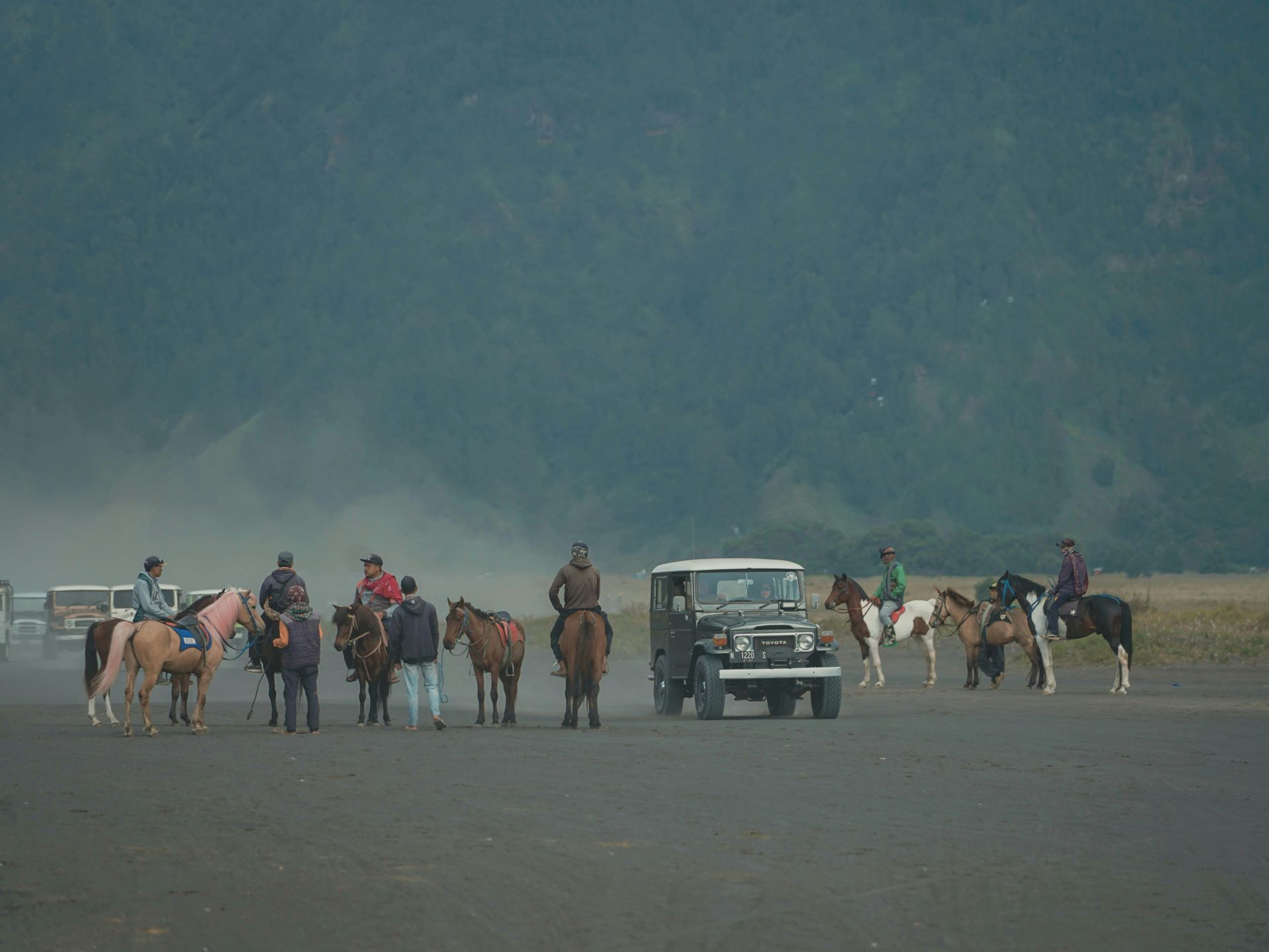 Adventure Awaits Marketing Vehicles to Millennial Explorers