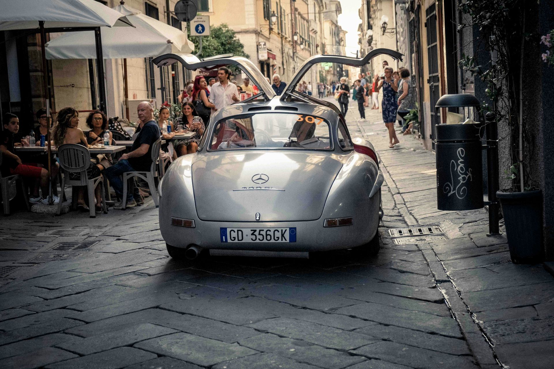 Customization as a Lifestyle Cars as a Canvas of Identity-1