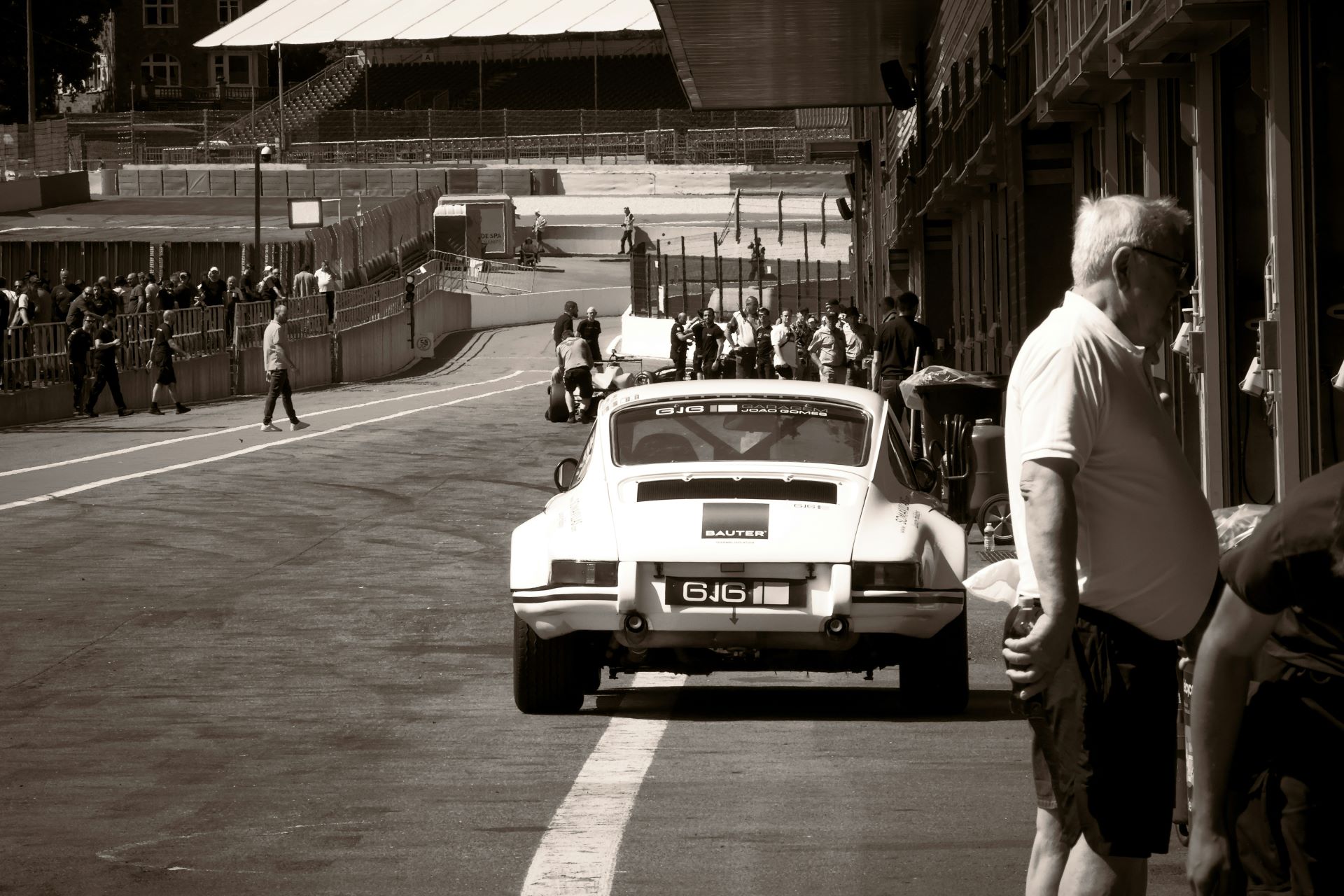 Motorsport Marketing Racing Heritage as Lifestyle Expression-2
