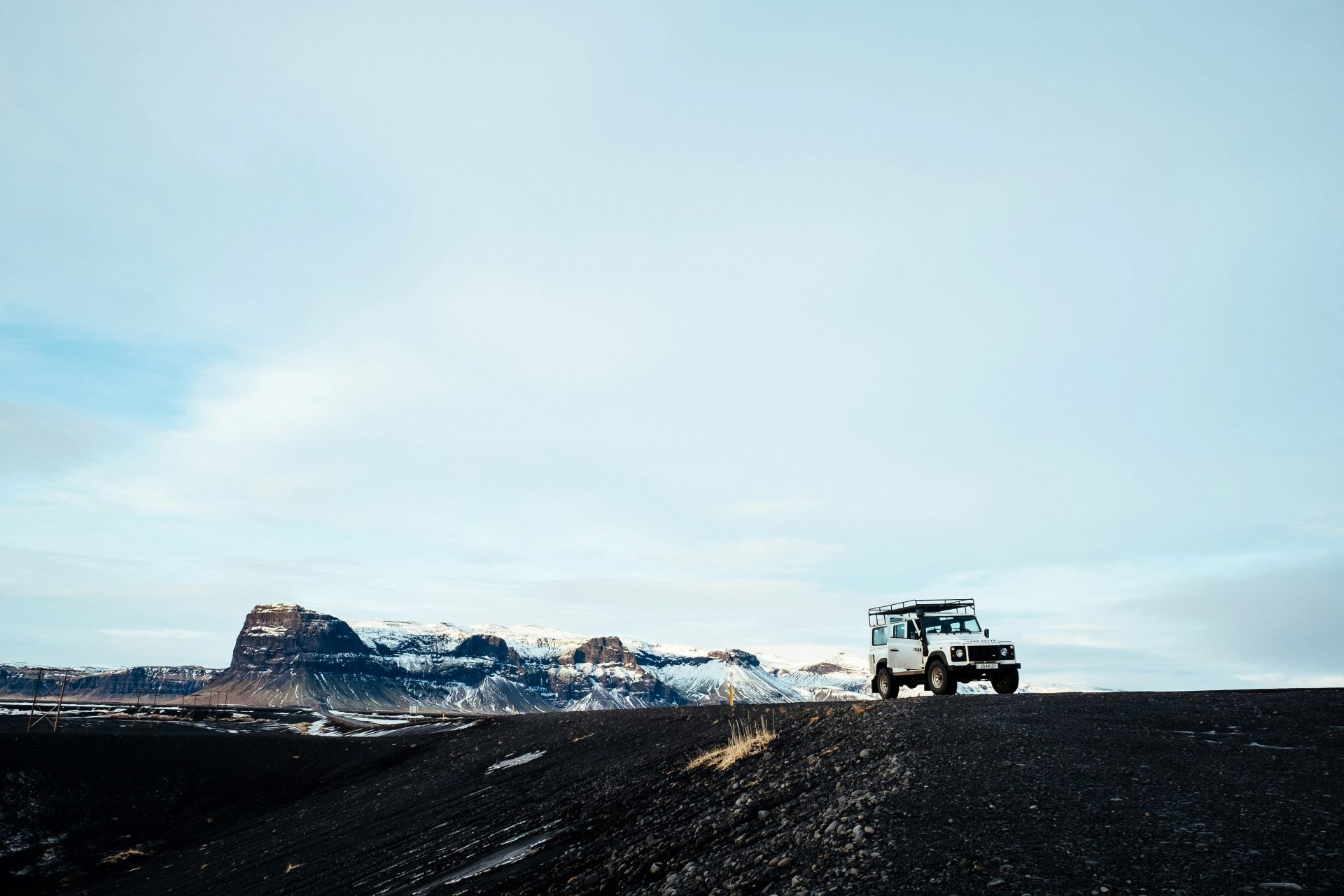 advertising-off-road-vehicles-balancing-adventure-and-practicality-2.jpg