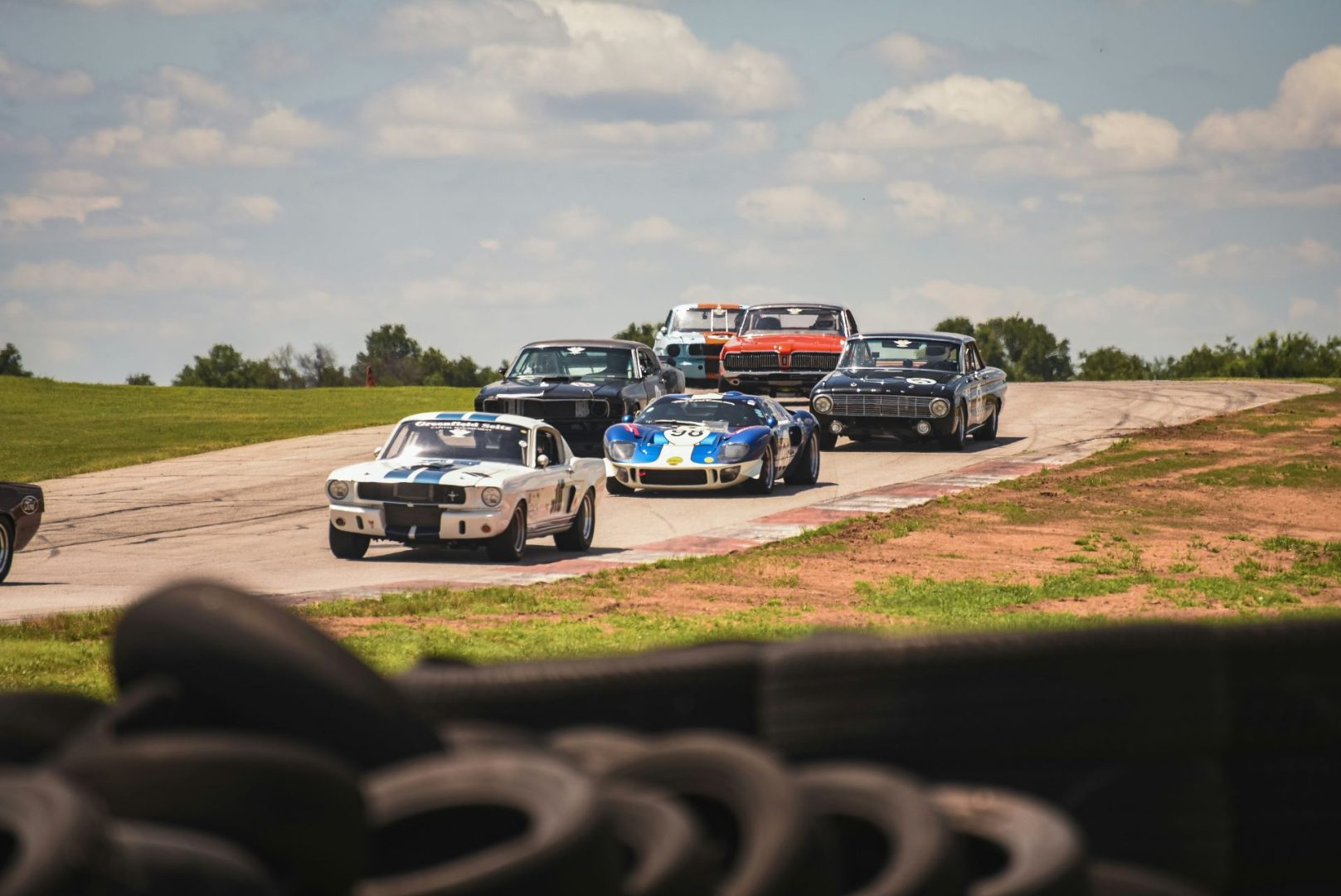 analyzing-automotive-brand-rivalry-in-advertising-how-competitors-challenge-each-other-1-1617x1080.jpg