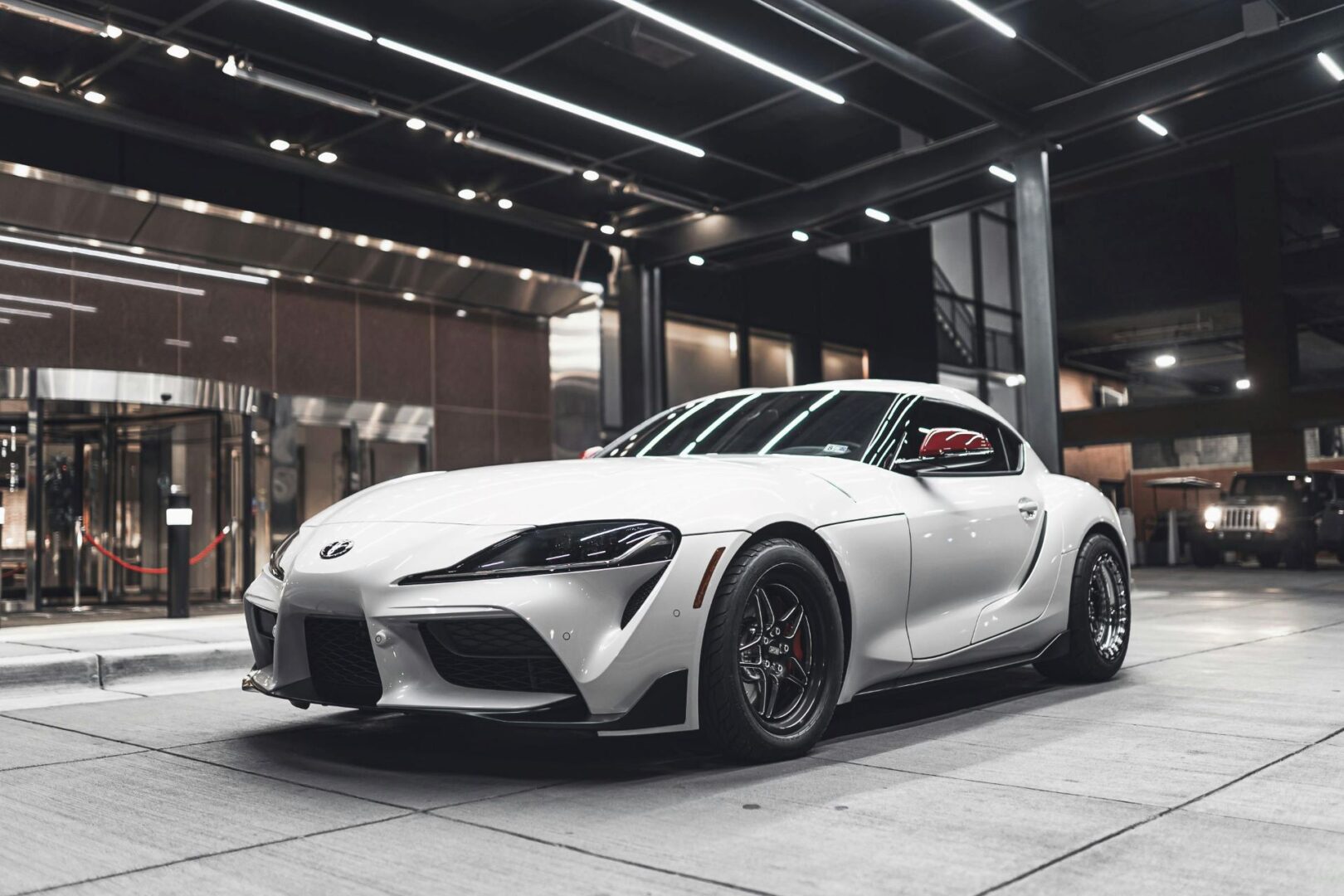 augmented-reality-showrooms-how-ar-and-vr-are-transforming-car-advertising-and-purchase-decisions-2-1620x1080.jpg