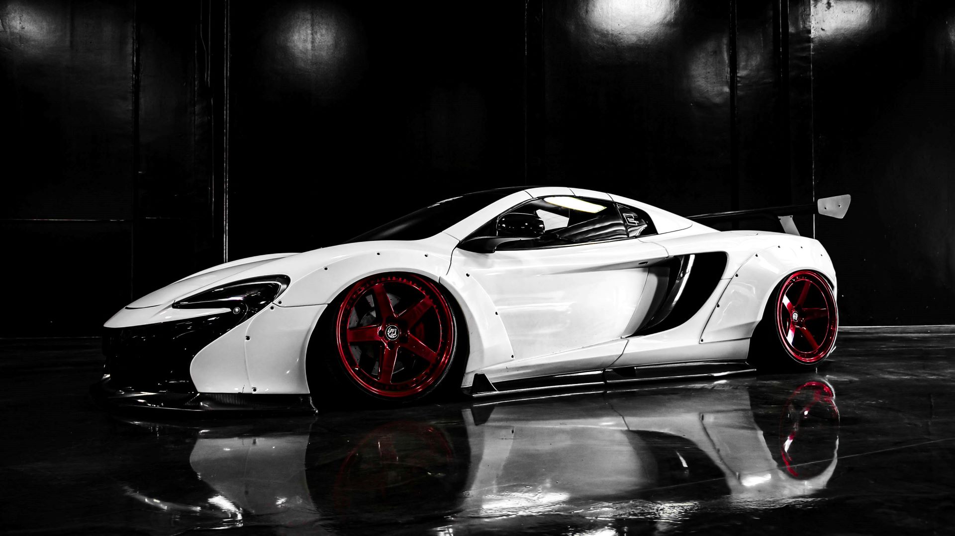 augmented-reality-showrooms-how-ar-and-vr-are-transforming-car-advertising-and-purchase-decisions.jpg