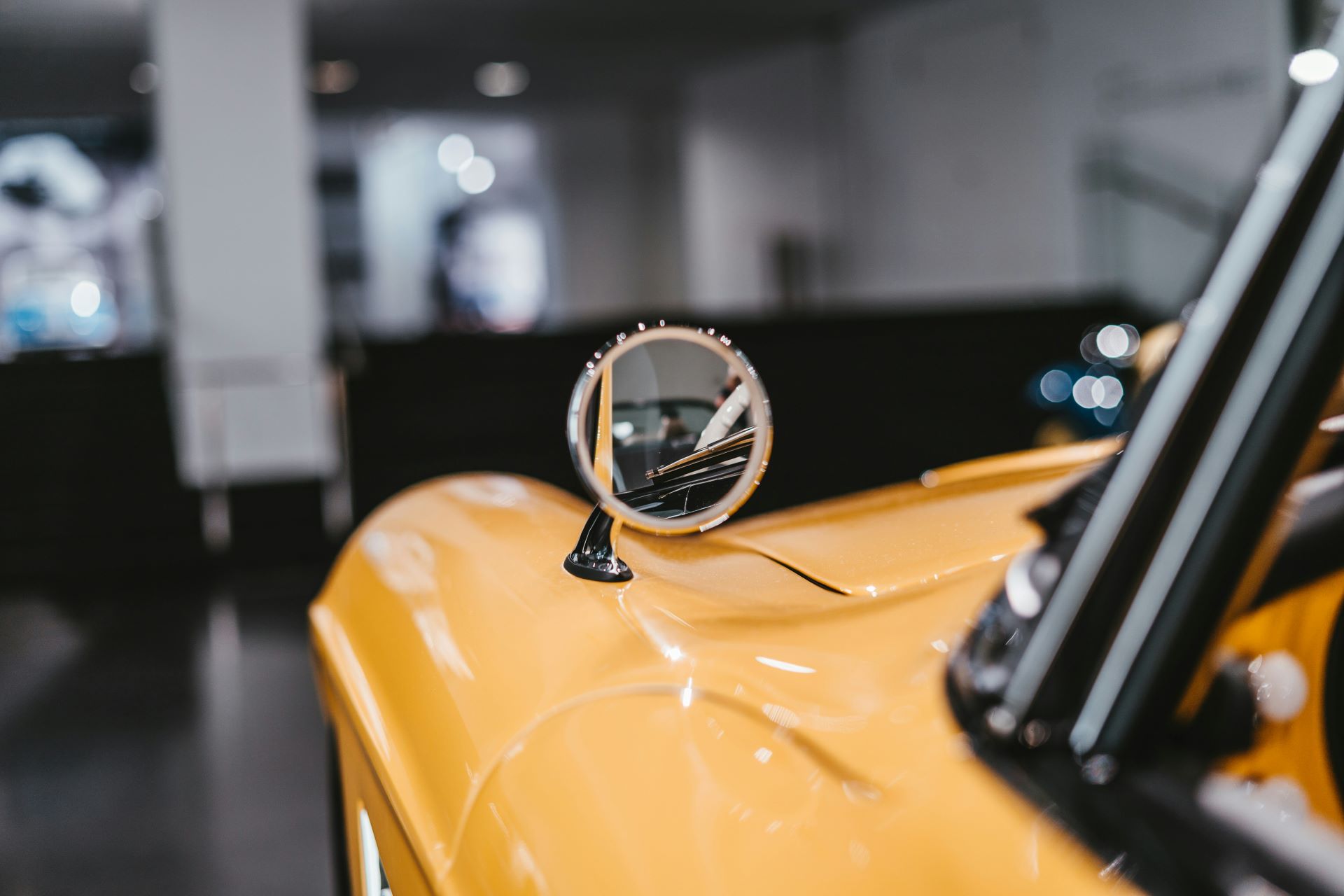 automotive-advertising-for-the-luxury-market-crafting-exclusive-messages-for-an-elite-audience-2.jpg