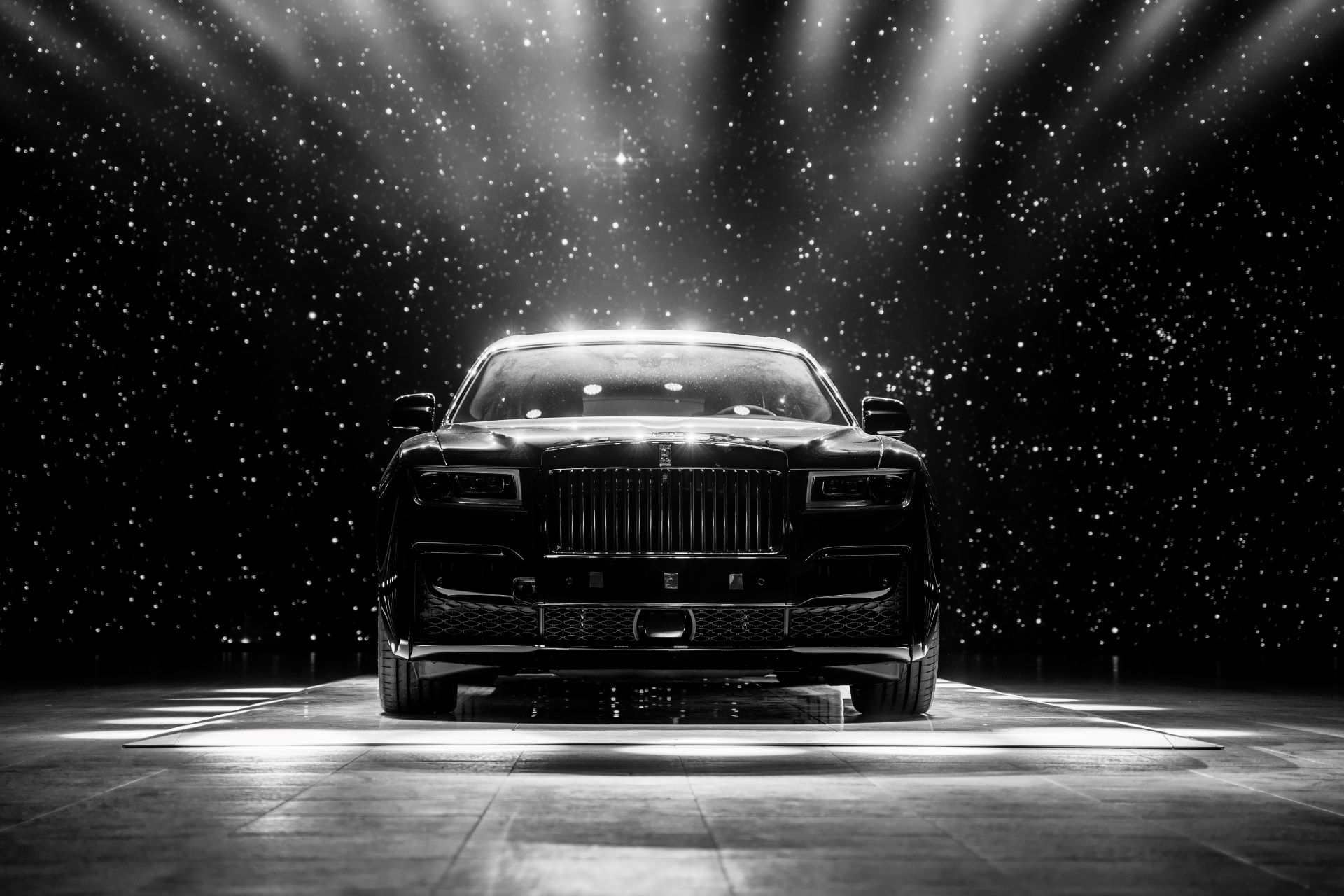 collaborations-beyond-the-road-how-automotive-brands-elevate-their-image-through-luxury-partnerships.jpg