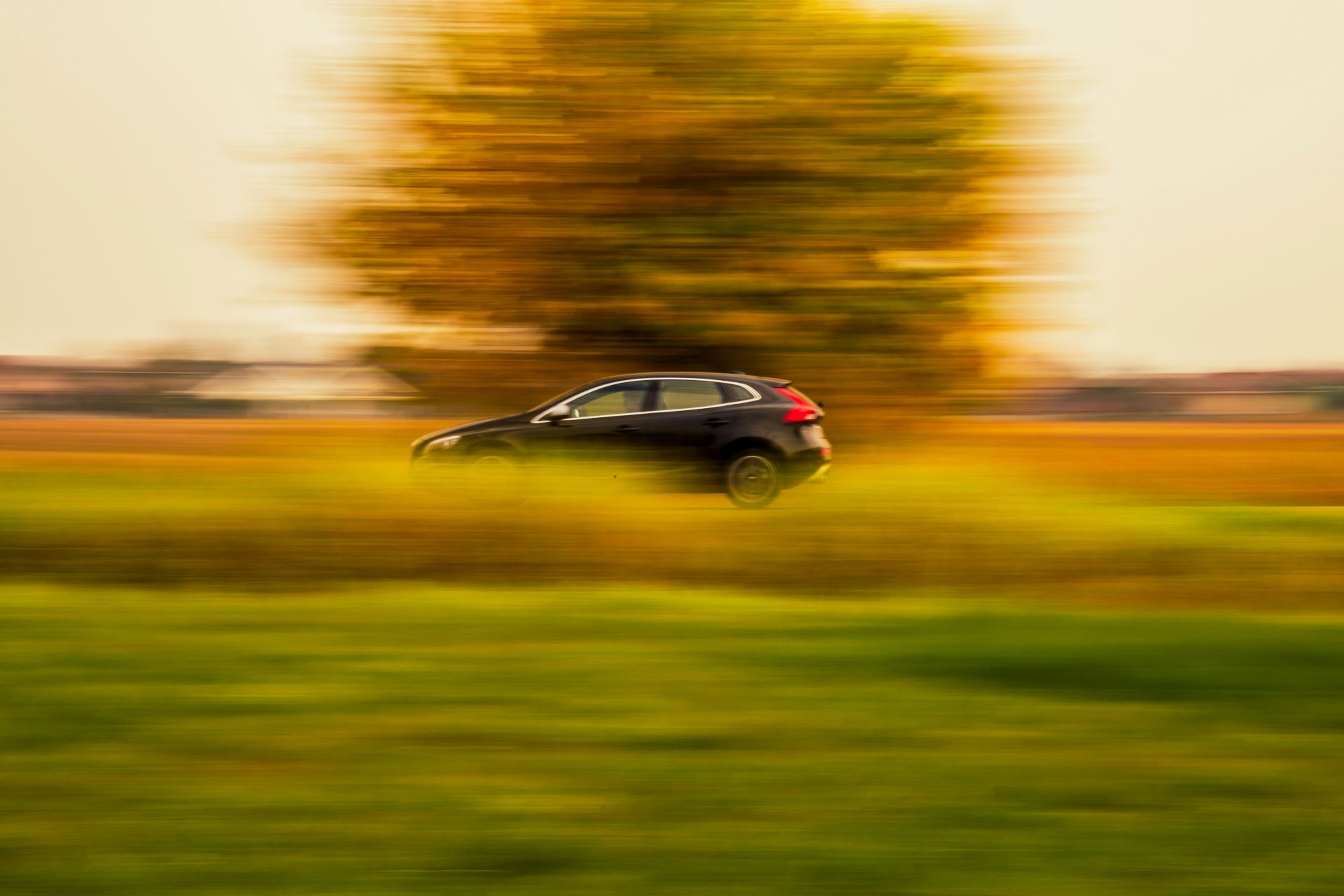 crafting-compelling-visual-content-in-automotive-marketing-2.jpg