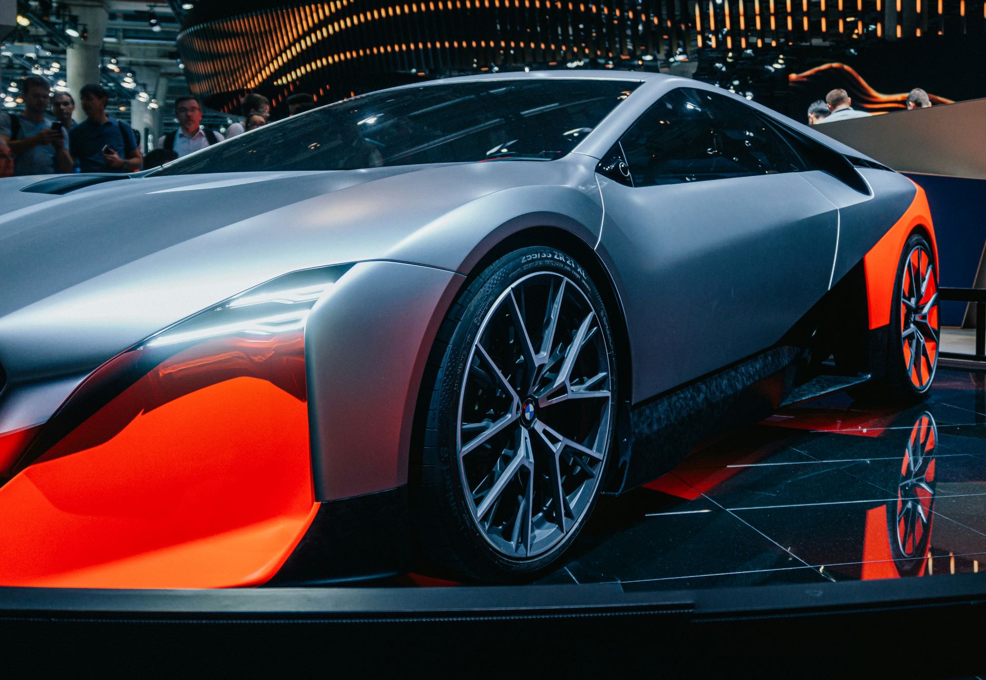 crafting-luxury-brand-partnerships-how-automotive-icons-elevate-prestige-through-cross-industry-collaboration-1.jpg