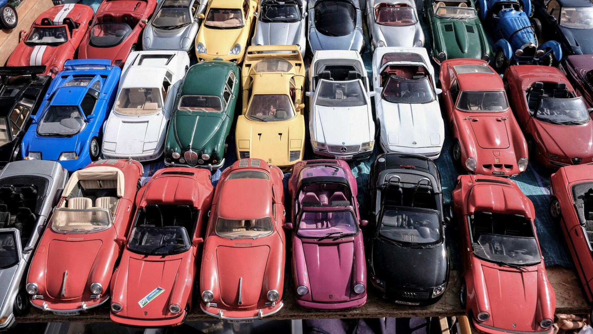 custom-configurators-the-power-of-individuality-in-car-buying-2-1916x1080.jpg