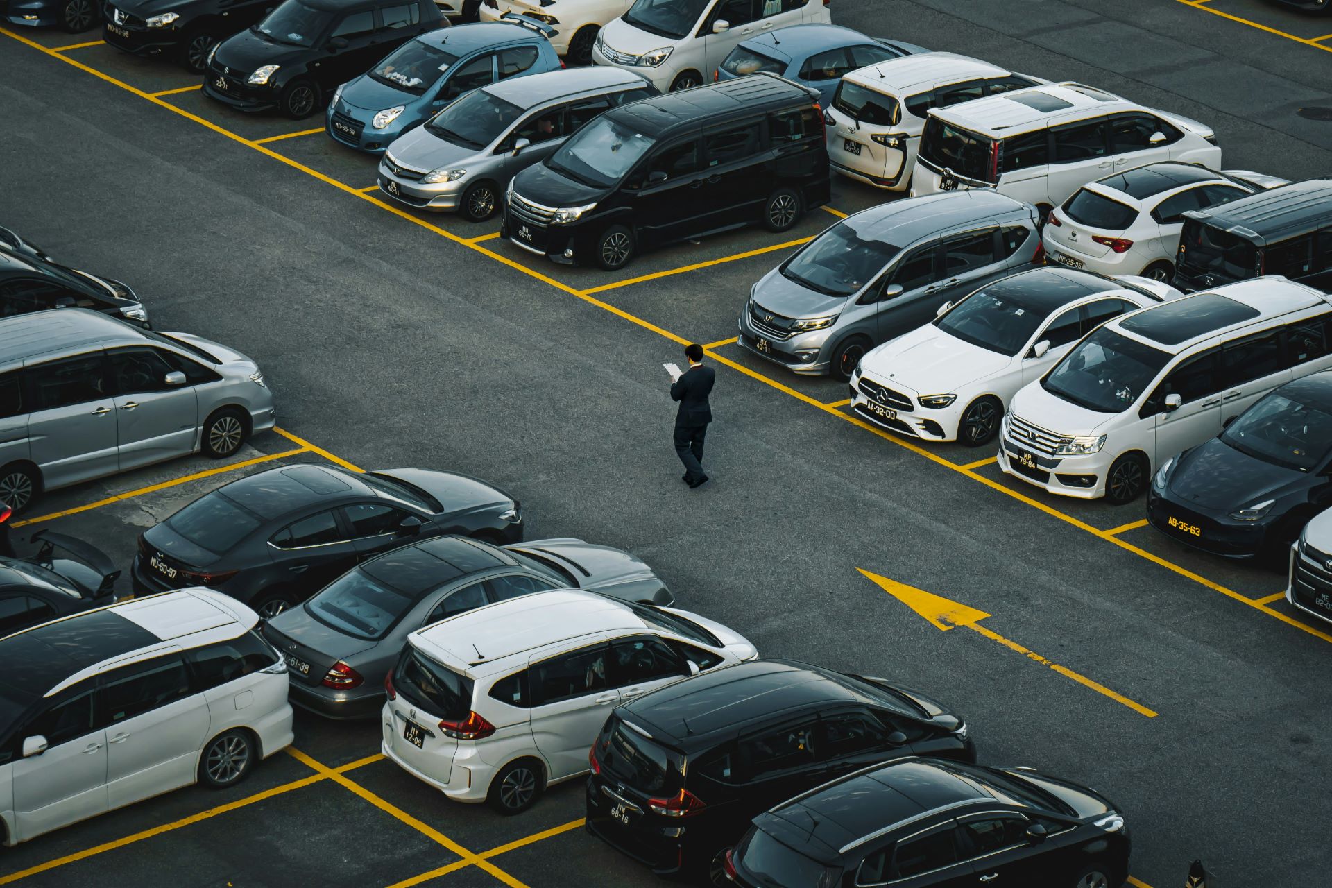 data-driven-loyalty-ecosystems-how-connected-car-intelligence-is-redefining-automotive-marketing.jpg
