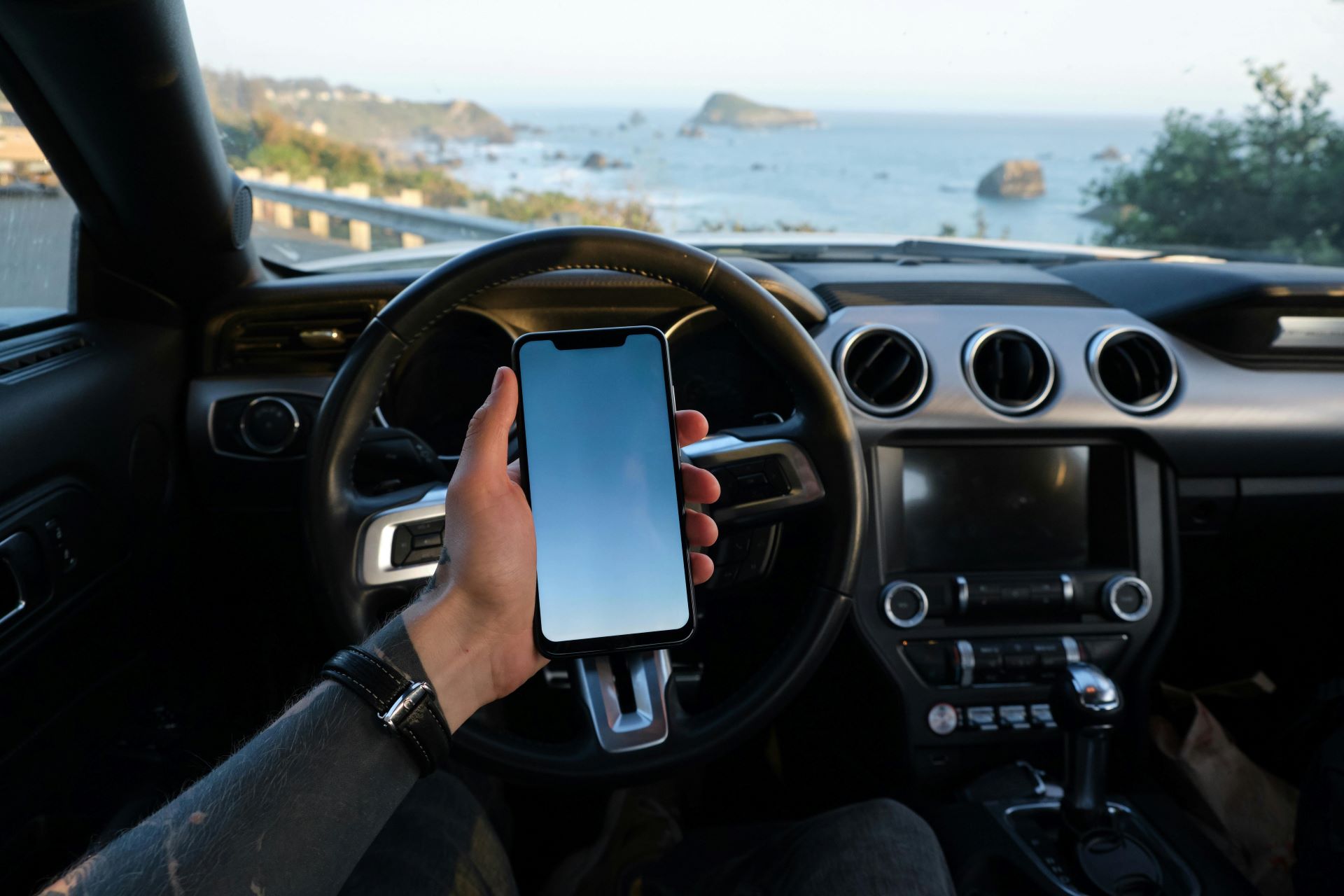 digital-car-communities-driving-engagement-and-loyalty-online