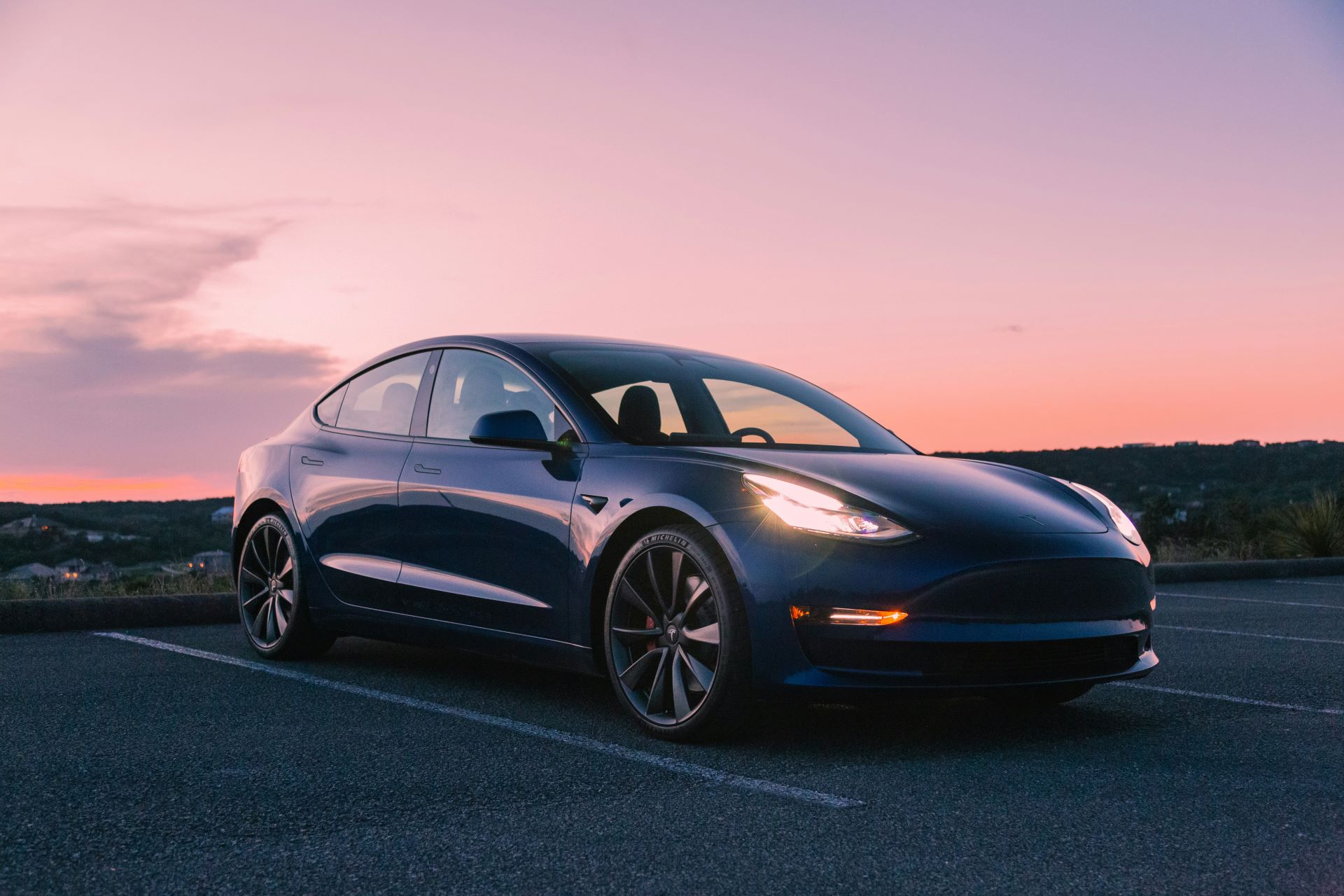 driving-green-marketing-electric-vehicles-in-fossil-fuel-dominant-markets.jpg
