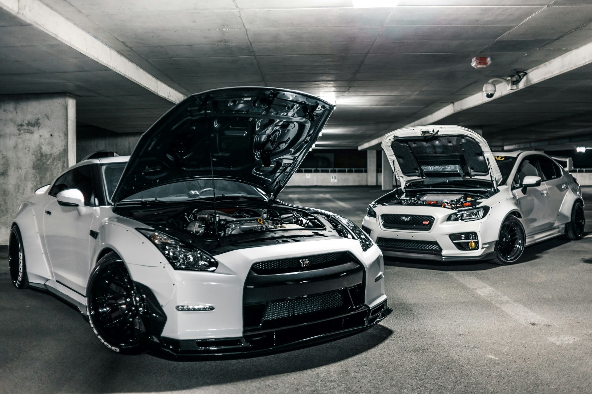 emotion-over-engine-why-modern-car-ads-sell-a-lifestyle-not-a-vehicle-1.jpg