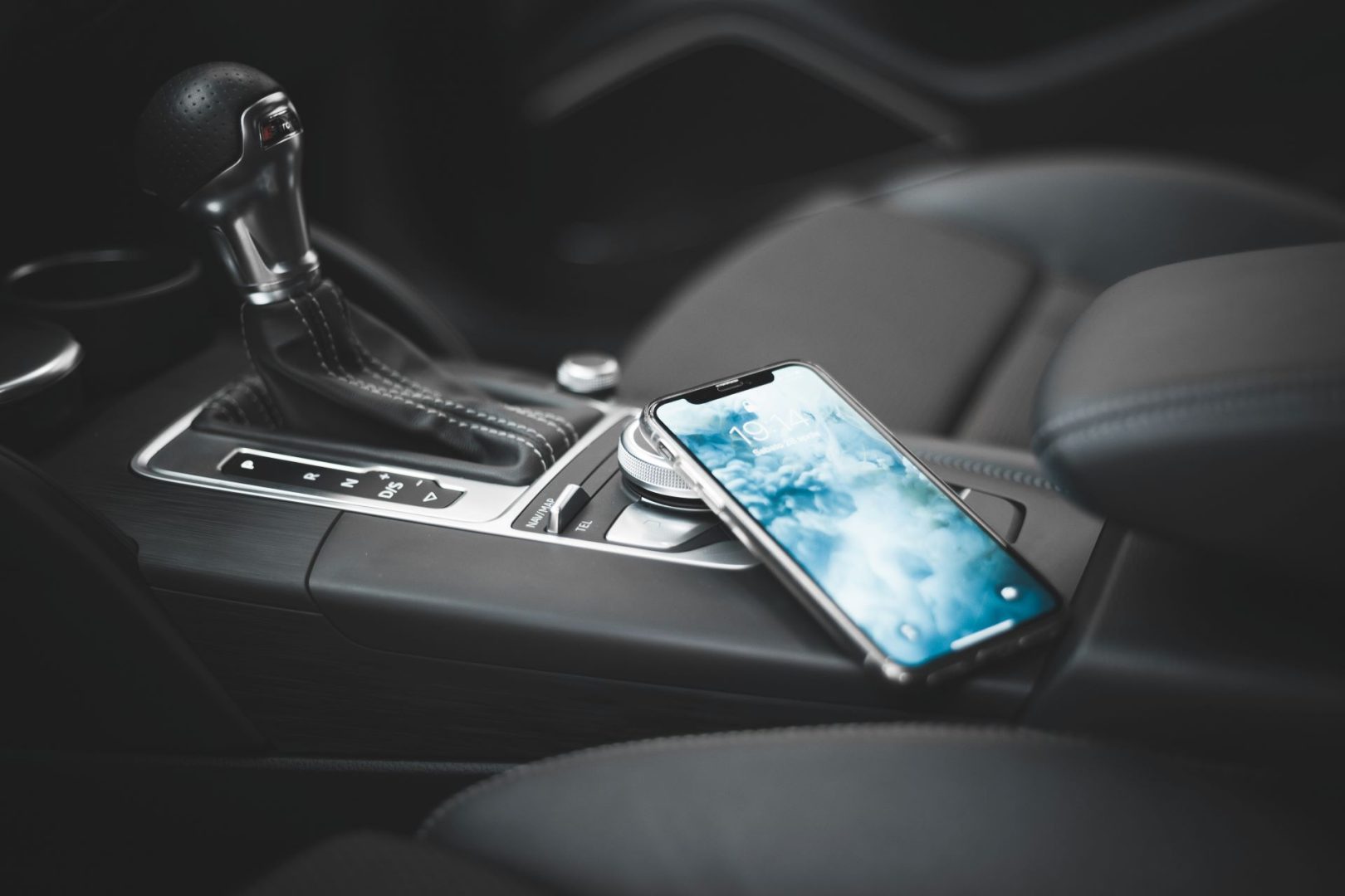 experiential-marketing-and-car-ads-turning-test-drives-into-memorable-experiences-1-1620x1080.jpg