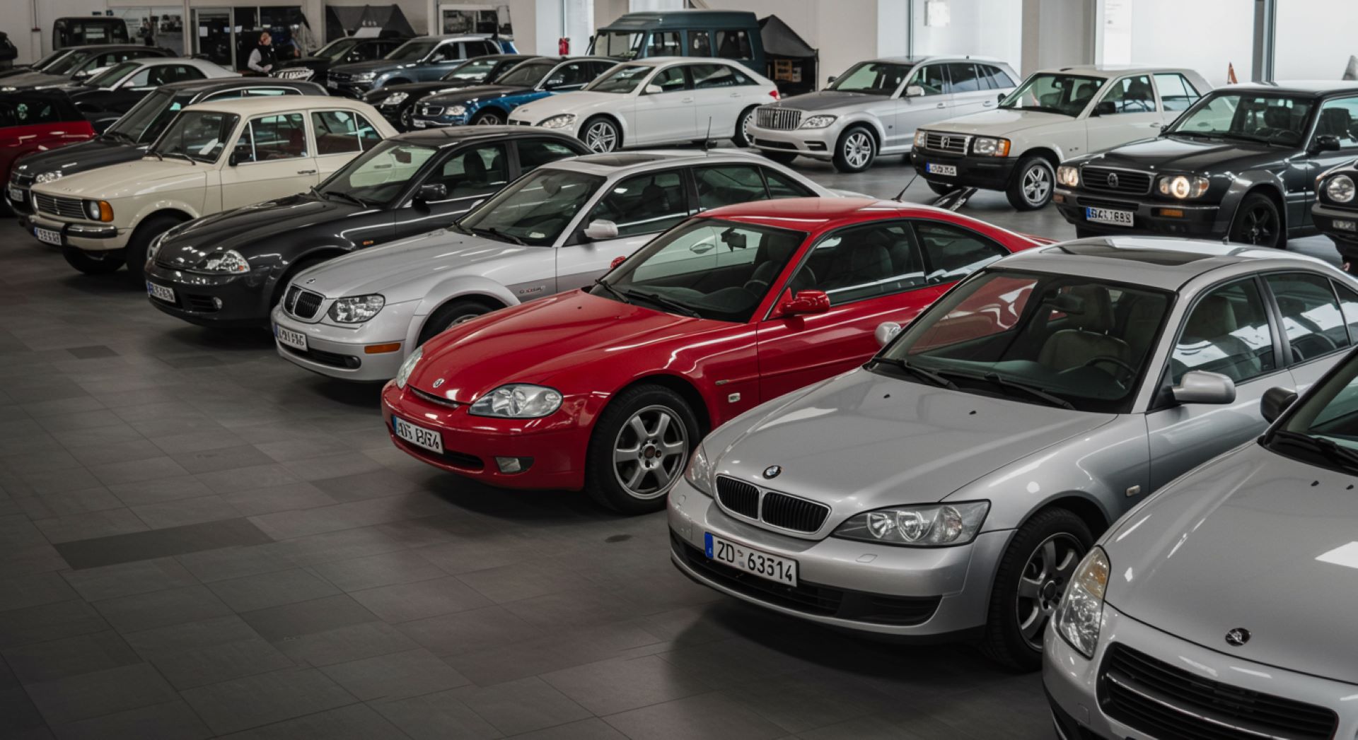 from-classic-to-electric-how-heritage-marketing-is-keeping-iconic-cars-alive.jpg