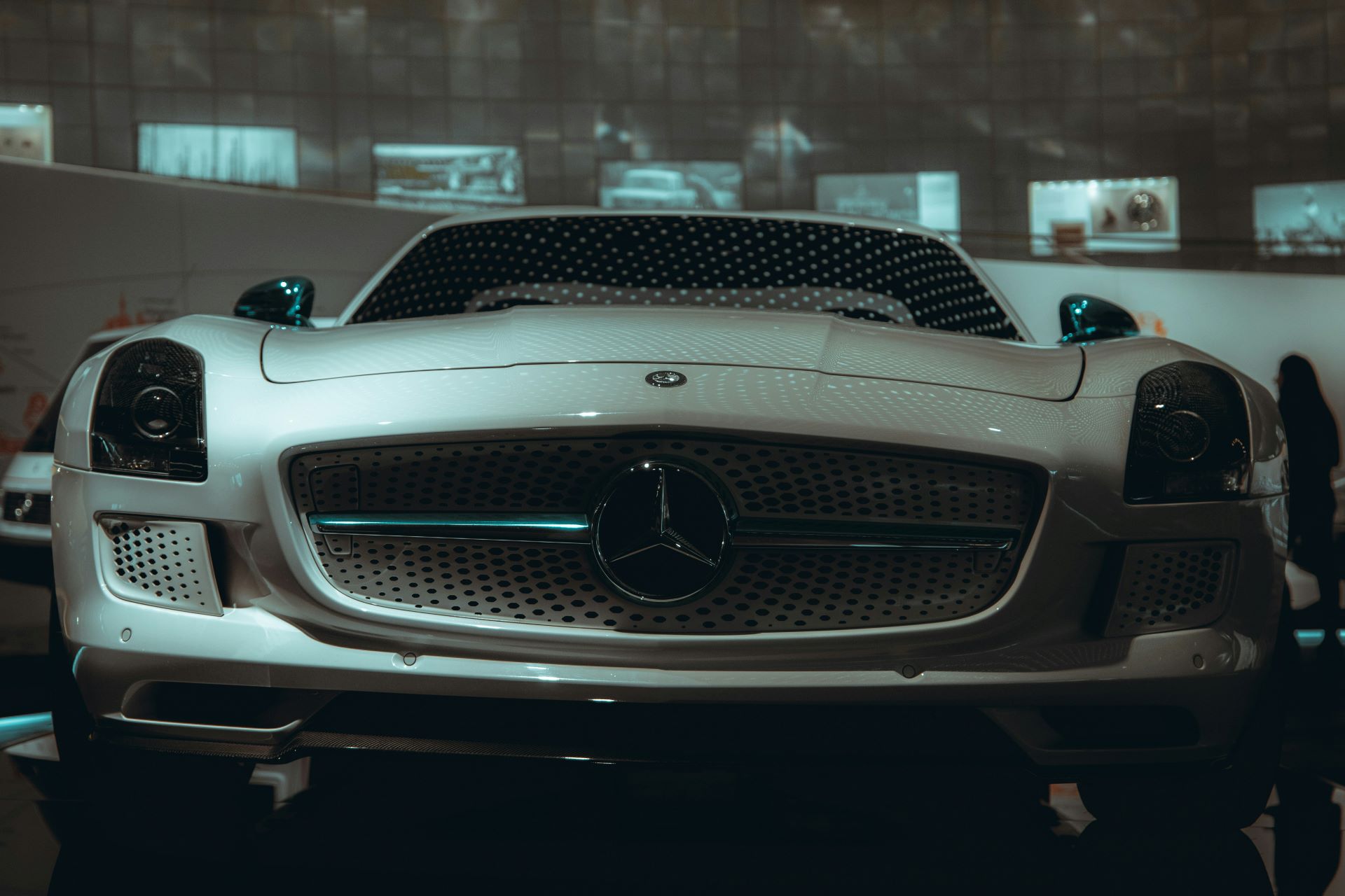 from-silicon-valley-to-the-runway-automotive-collaborations-redefining-advertising-2.jpg