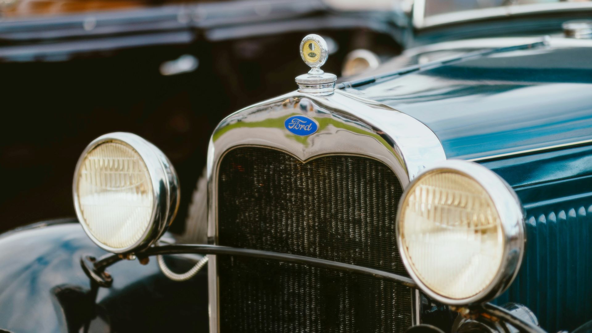 from-vintage-glory-to-modern-mastery-why-heritage-is-the-engine-behind-every-icon-2.jpg