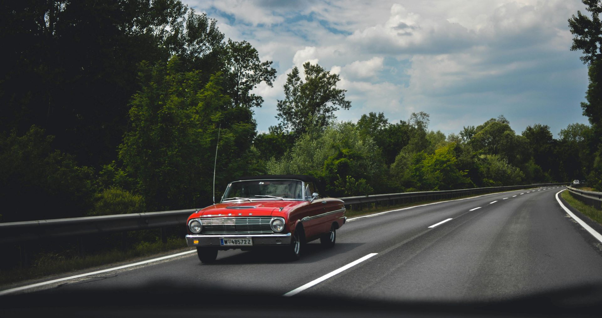 heritage-marketing-leveraging-brand-legacy-in-the-automotive-industry-2.jpg