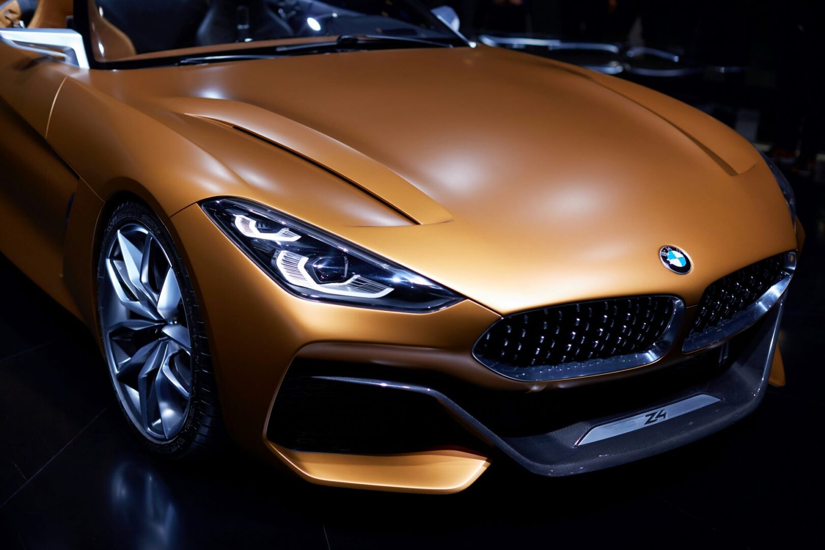 how-ai-is-revolutionising-car-dealership-marketing-1620x1080.jpg
