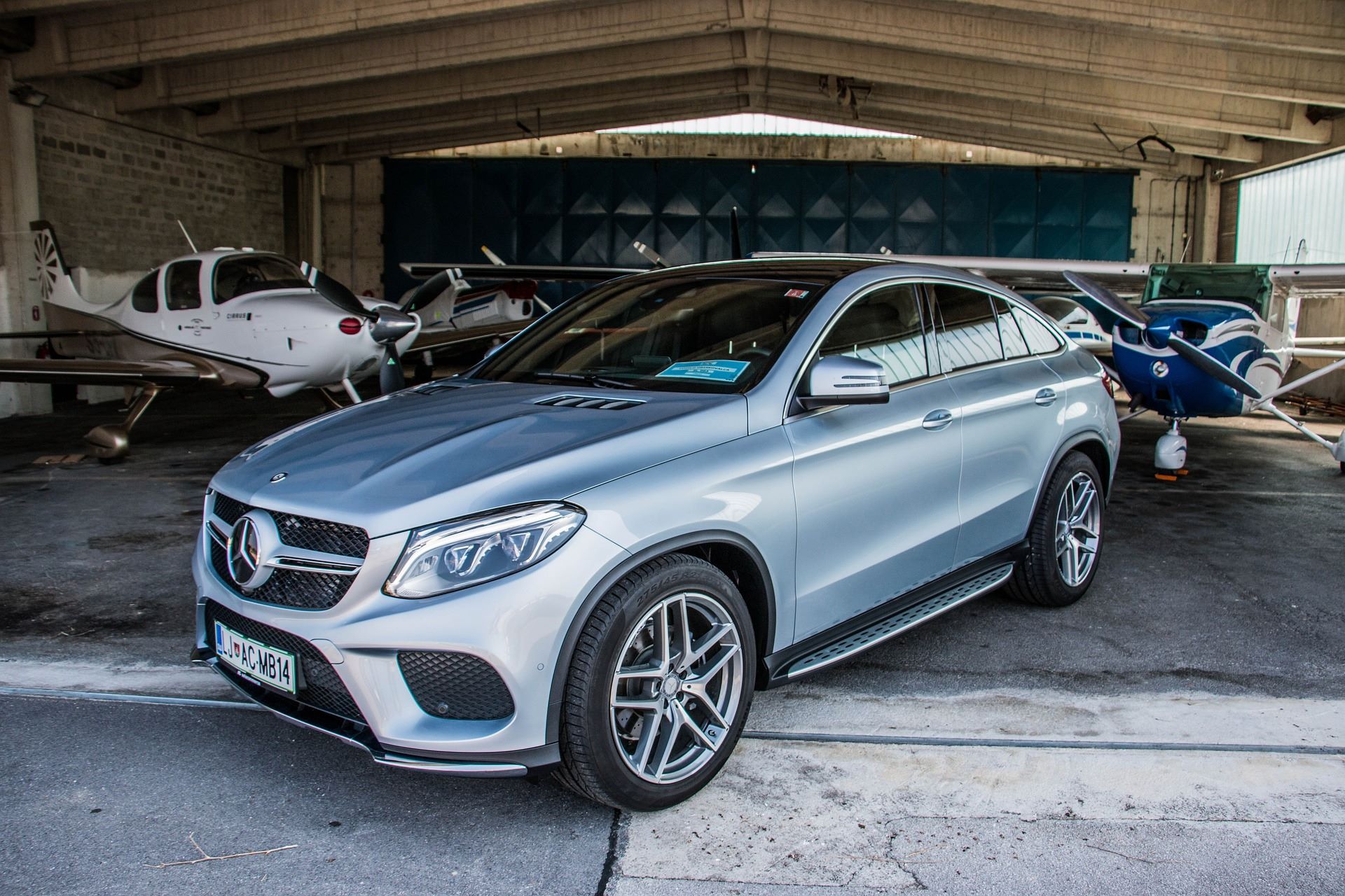 how-automotive-advertising-shapes-consumer-perception.jpg