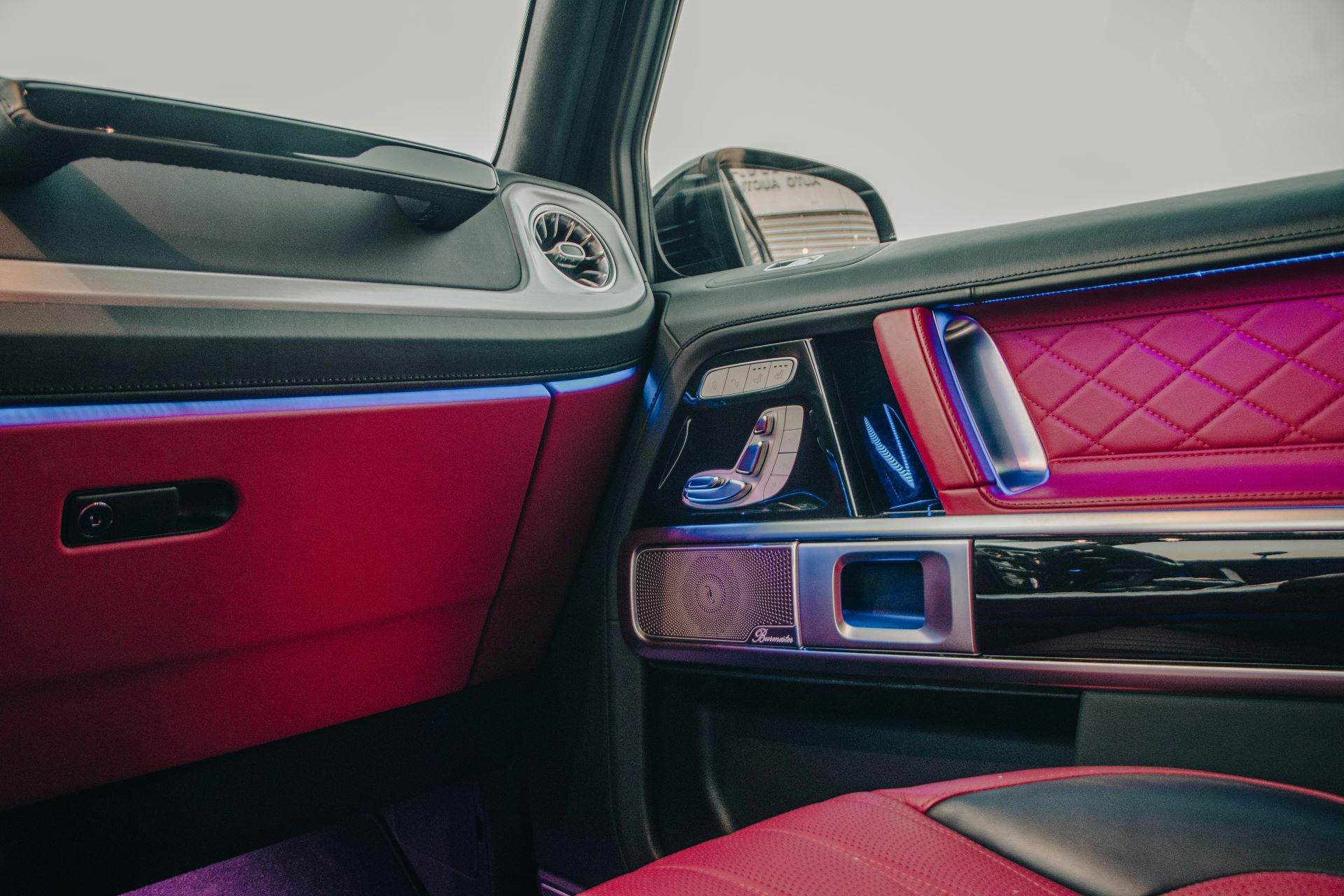 how-automotive-brands-use-connected-car-data-to-personalize-marketing.jpg