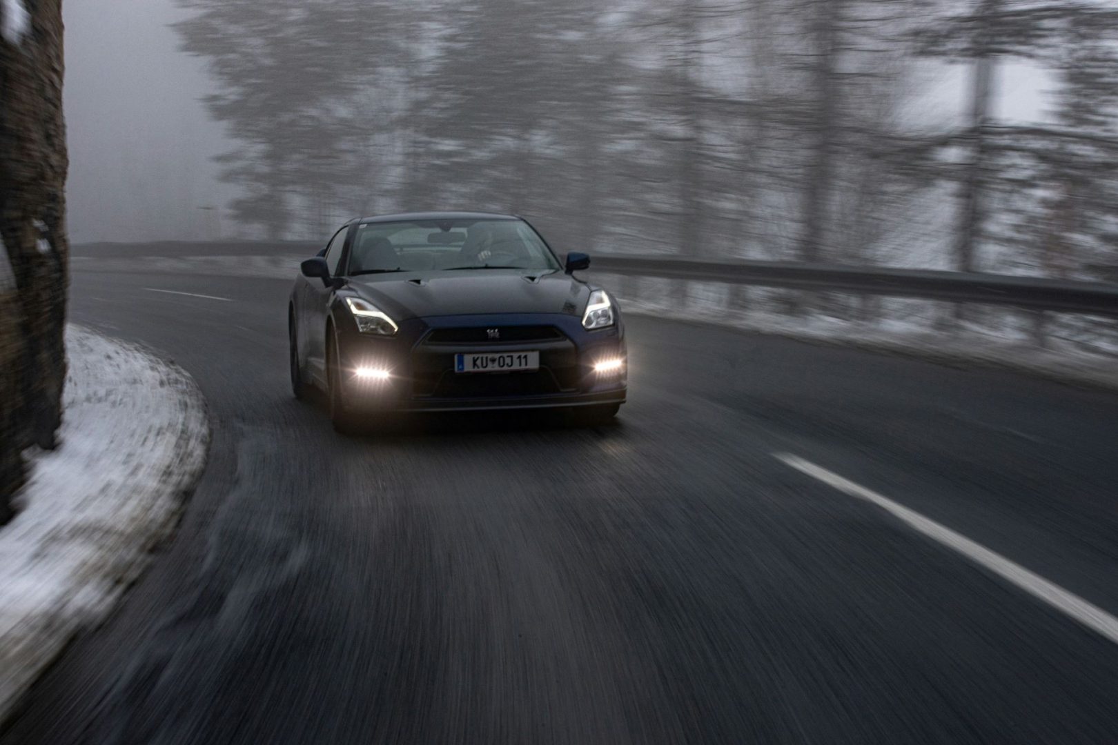 how-performance-brands-sell-a-feeling-not-just-a-car-1620x1080.jpg