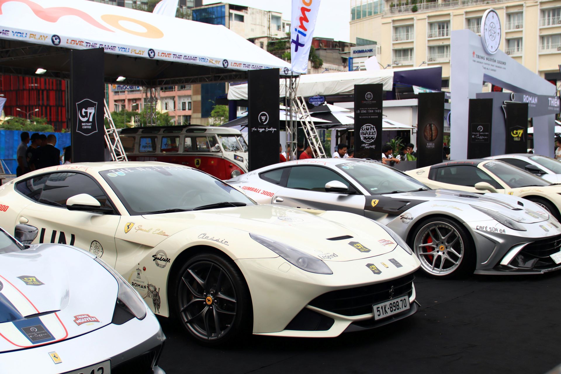 how-sponsoring-music-festivals-and-sporting-events-boosts-brand-awareness-in-automotive-marketing.jpg