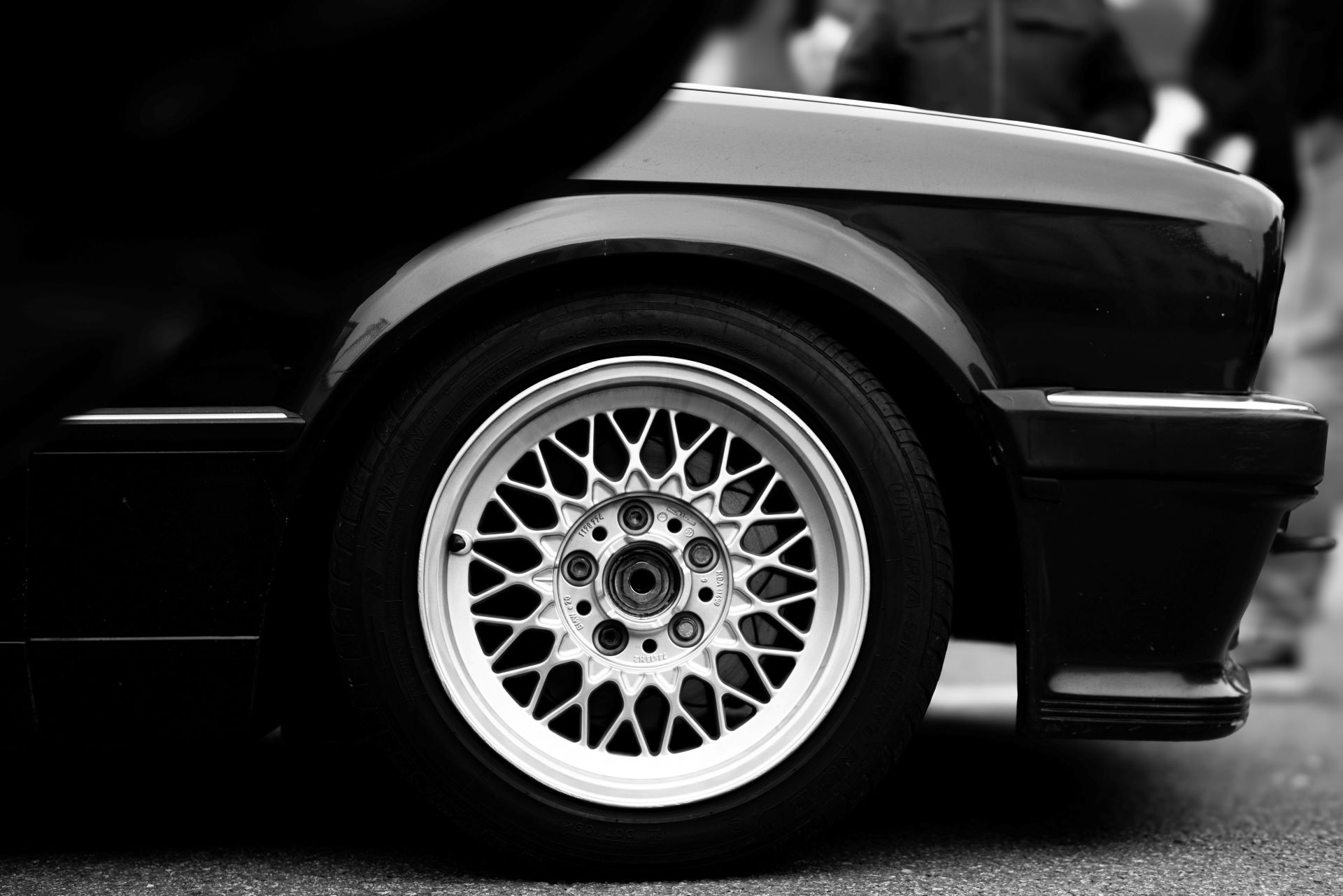 how-tire-shops-can-use-seasonal-campaigns-to-drive-sales-1.jpg