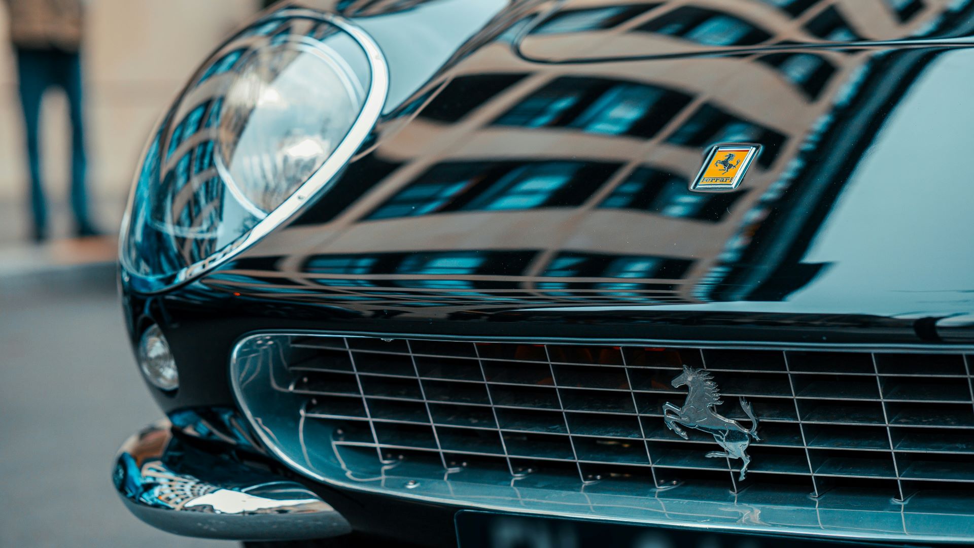 iconic-returns-classic-cars-emotional-connections-and-market-impact-2.jpg