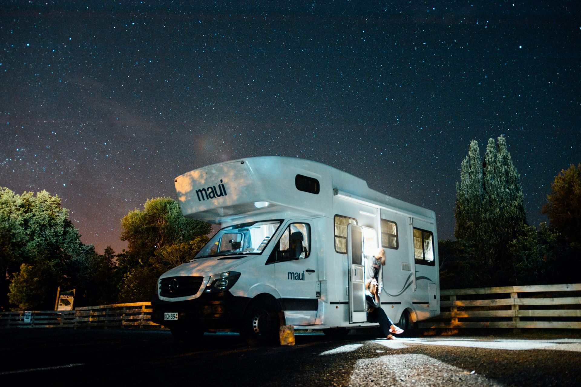 luxury-vans-and-campervans-marketing-comfort-and-exploration.jpg