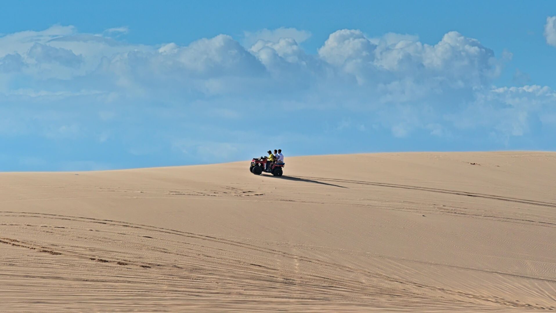 marketing-4x4s-for-africas-mixed-terrain-balancing-ruggedness-with-urban-appeal-1-1916x1080.jpg