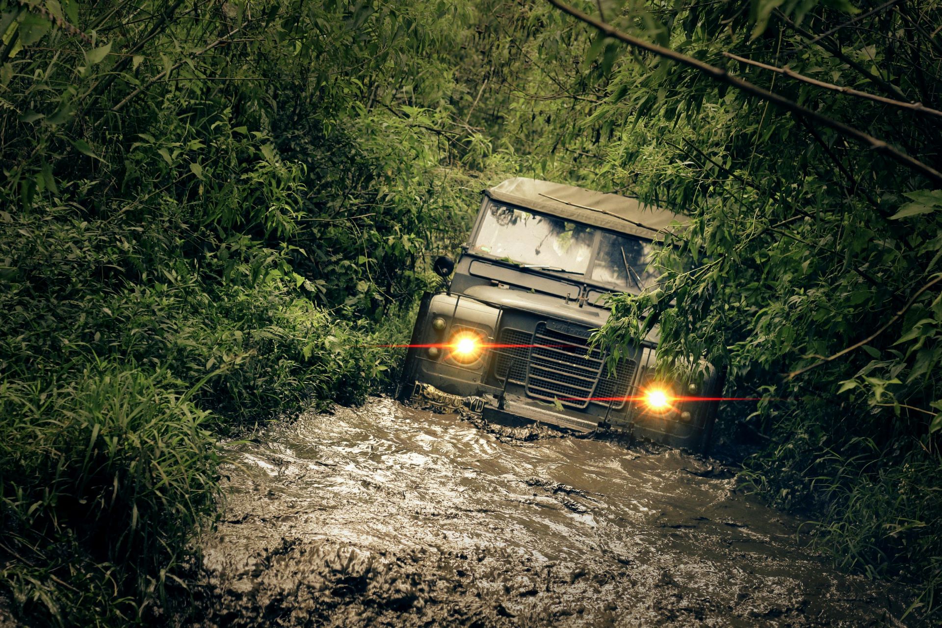 marketing-4x4s-for-africas-mixed-terrain-balancing-ruggedness-with-urban-appeal.jpg