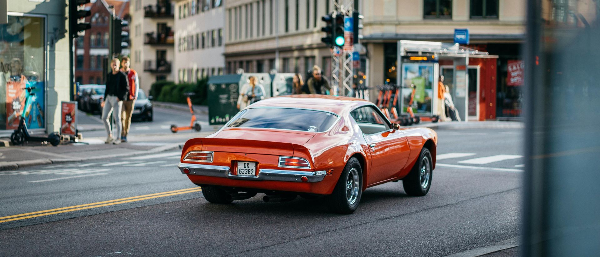 nostalgia-in-automotive-advertising-tapping-into-the-past-to-drive-future-sales.jpg