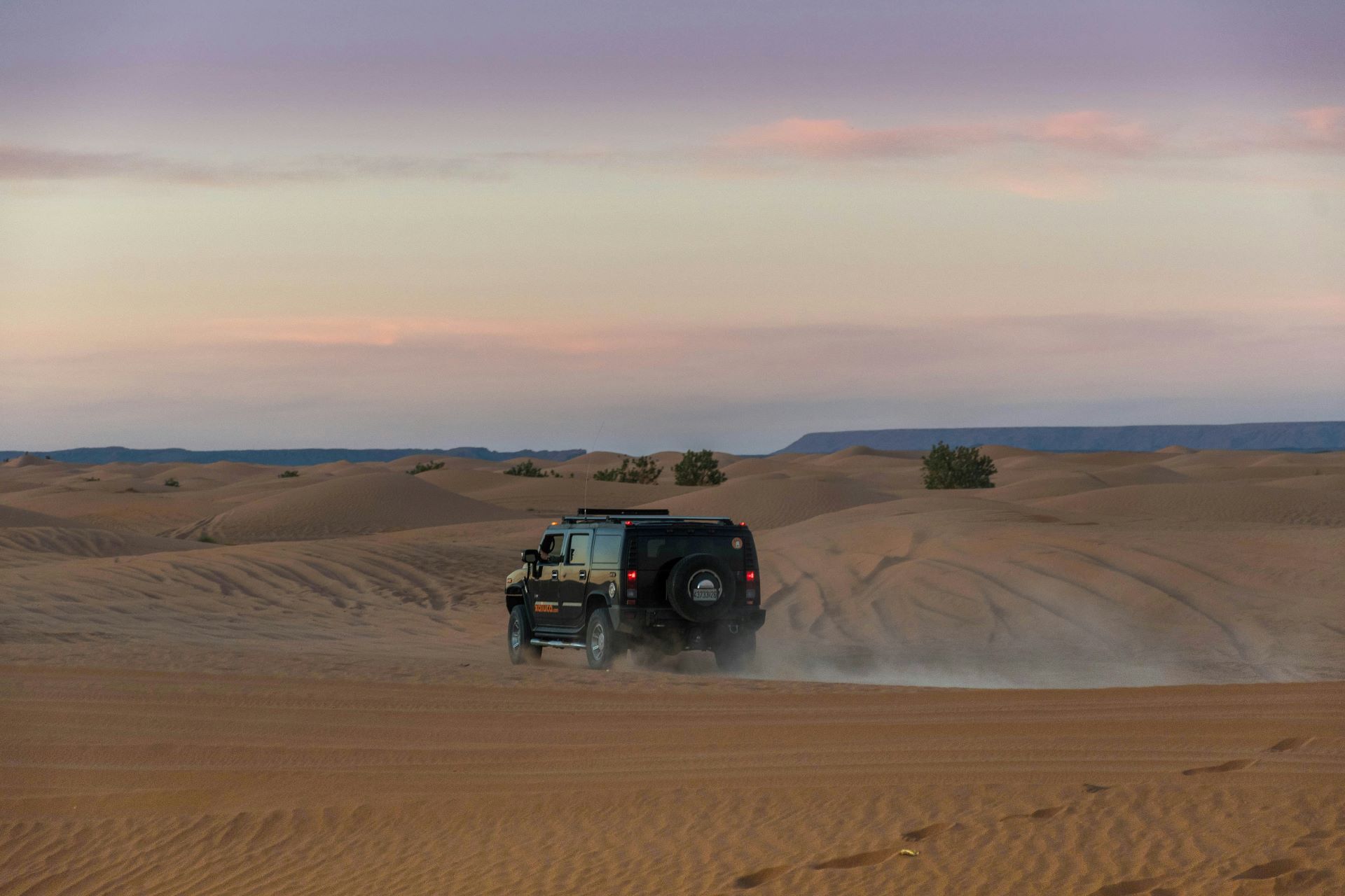 off-road-appeal-advertising-adventure-vehicles-2.jpg