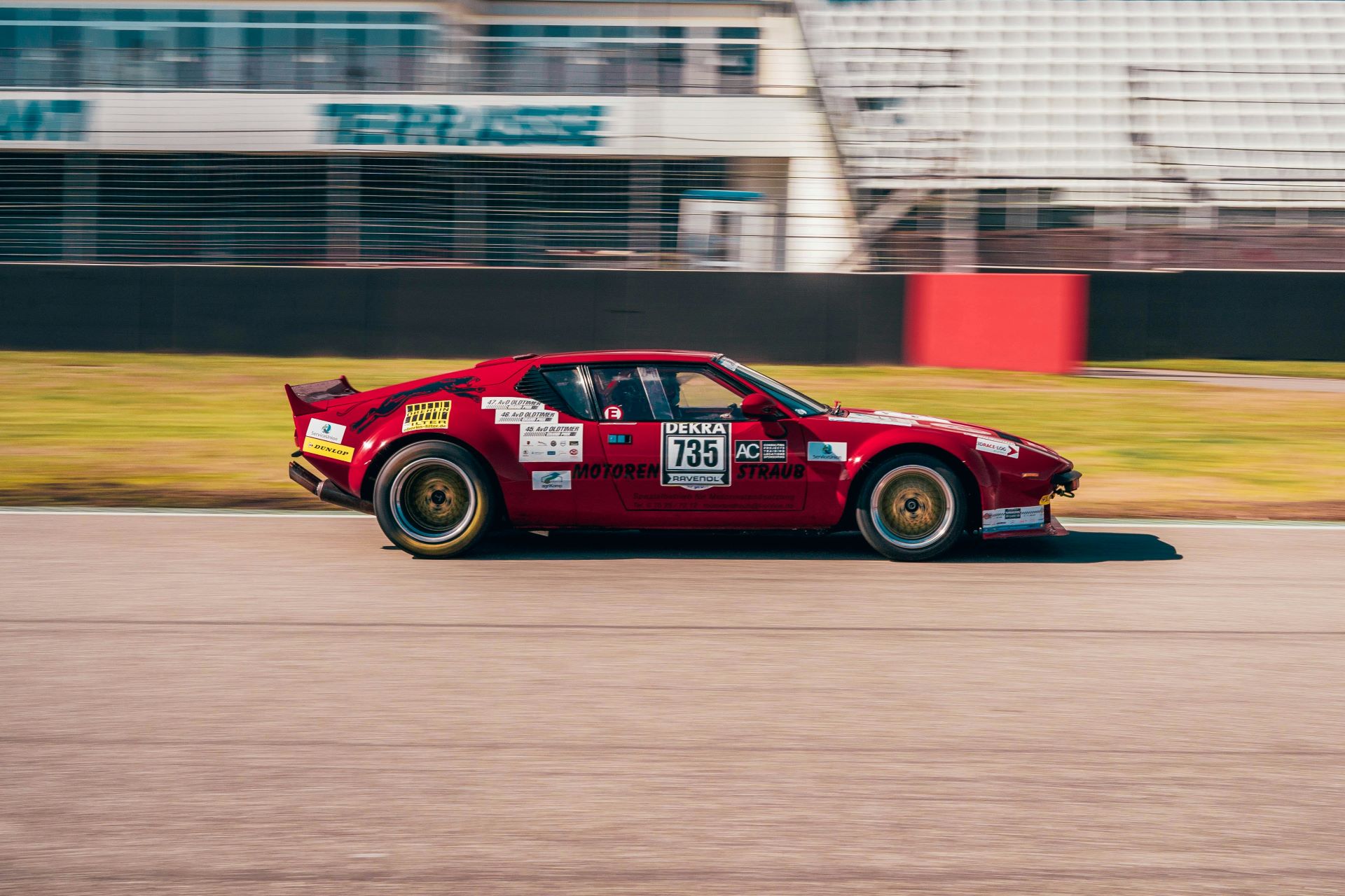 racing-heritage-in-modern-marketing-how-motorsports-influence-brand-identity-2.jpg