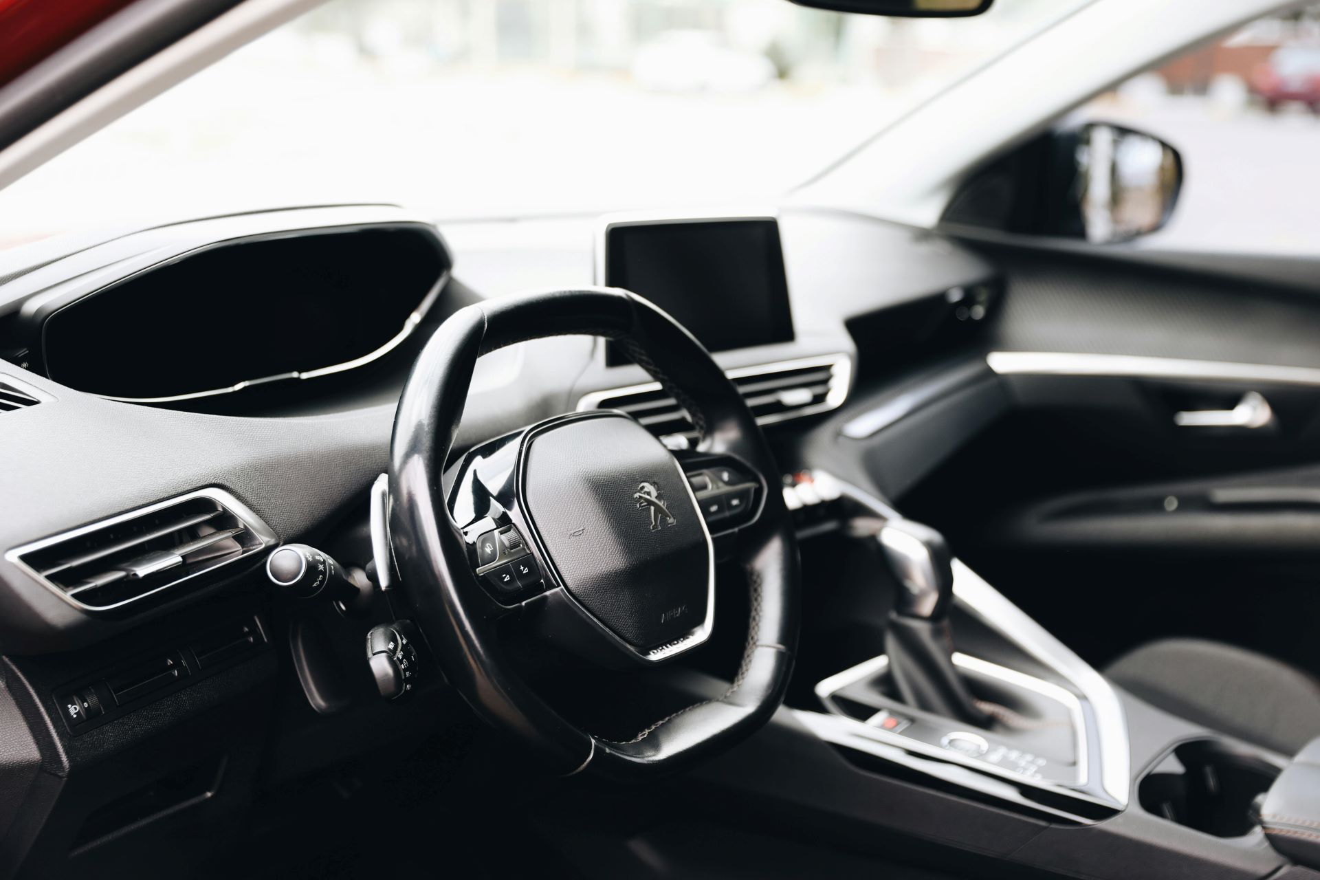 reaching-first-time-car-buyers-through-smart-education-marketing-1