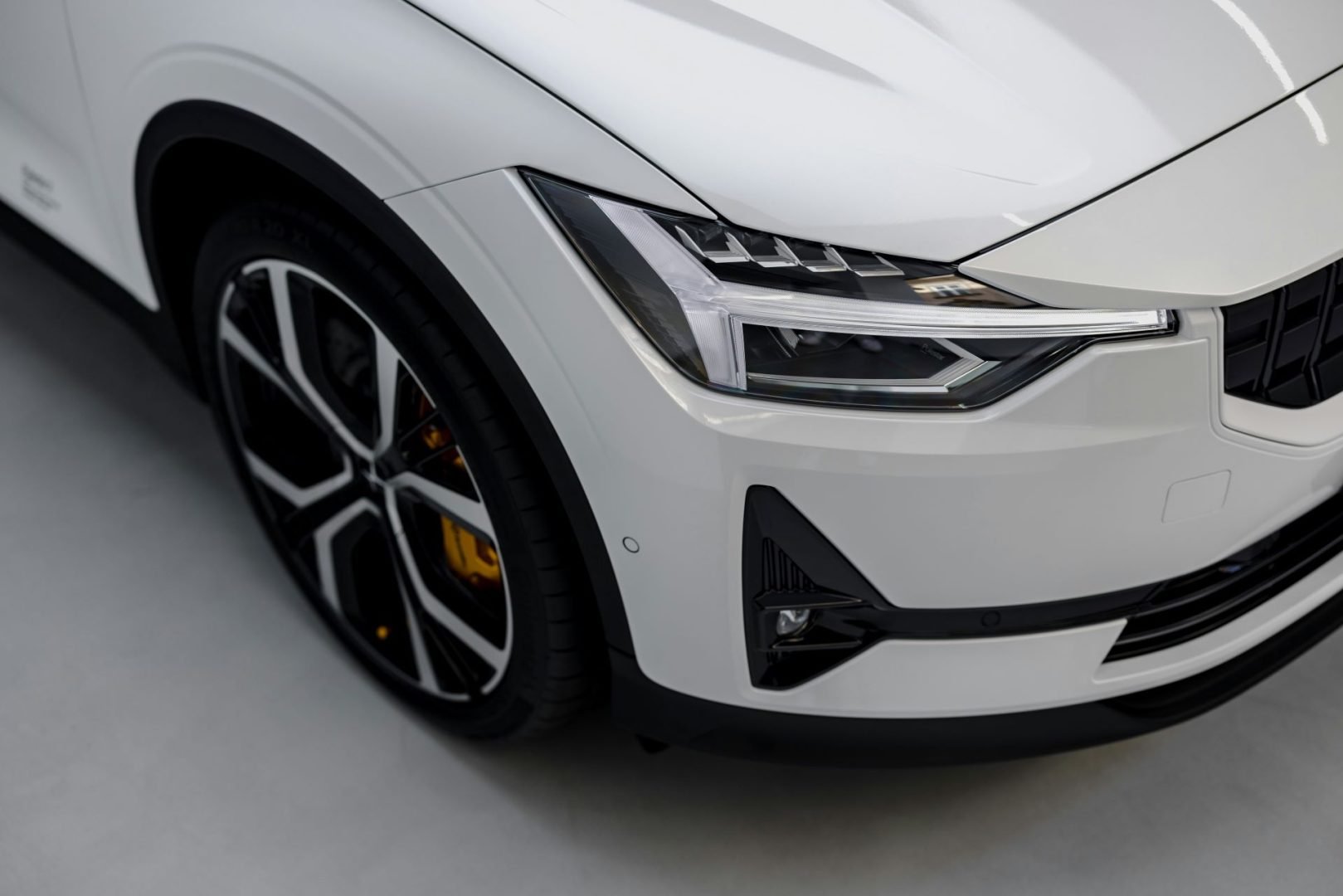 shifting-gears-how-millennials-and-gen-z-are-redefining-automotive-marketing-1619x1080.jpg