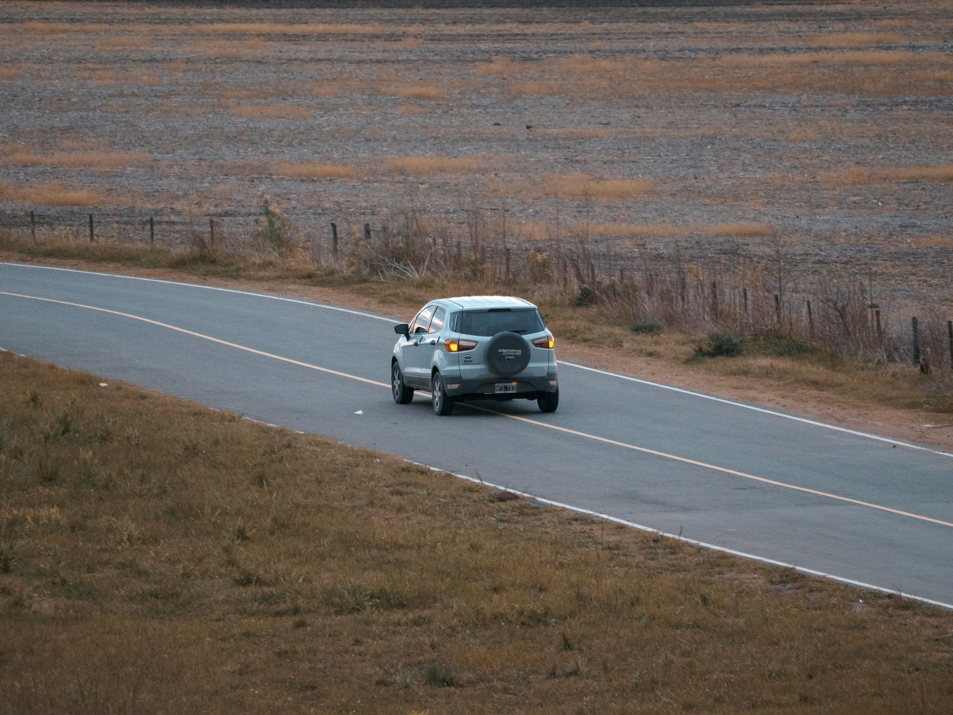 small-town-big-impact-advertising-cars-in-rural-markets.jpg