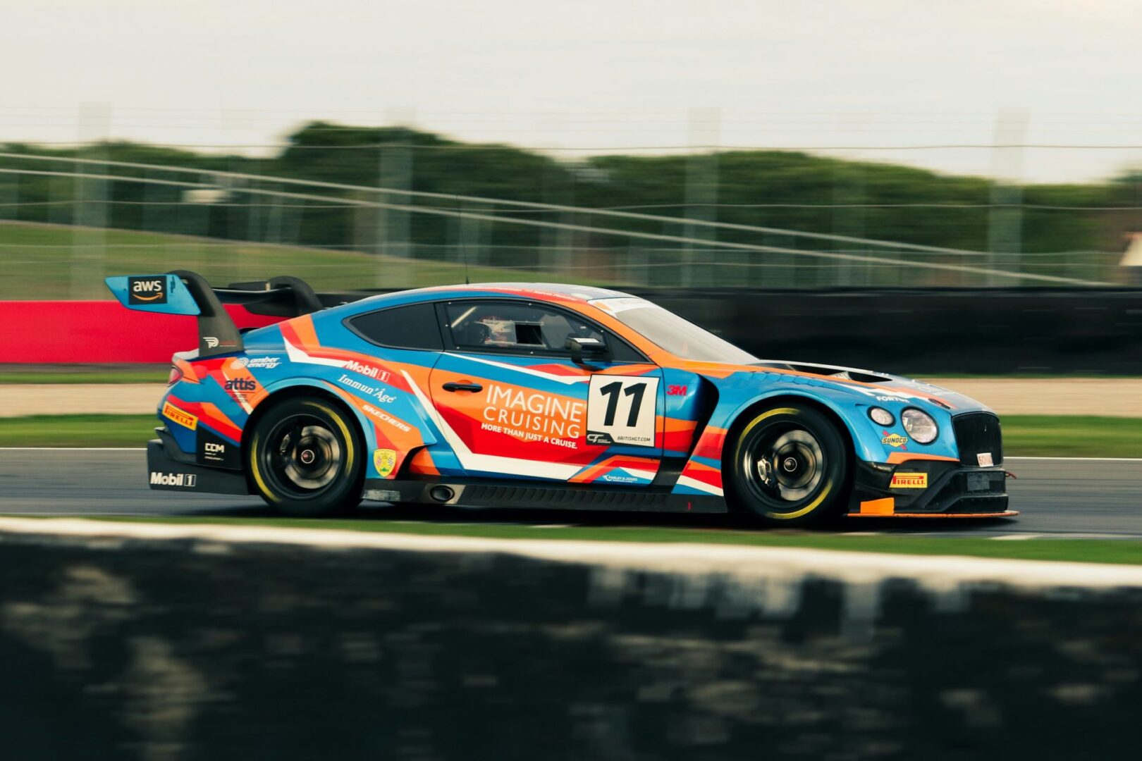 speed-meets-style-how-brands-use-motorsport-for-mainstream-appeal-2-1620x1080.jpg