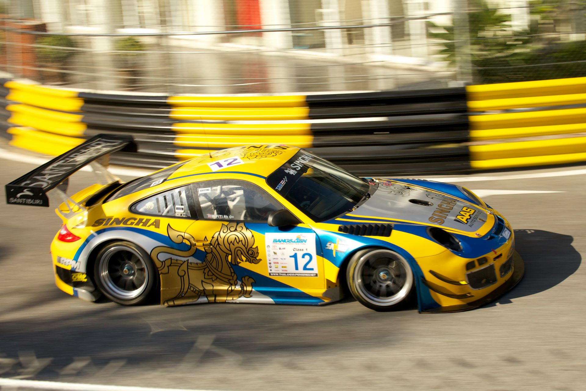 sponsoring-esports-and-gaming-events-a-new-frontier-for-automotive-brands.jpg