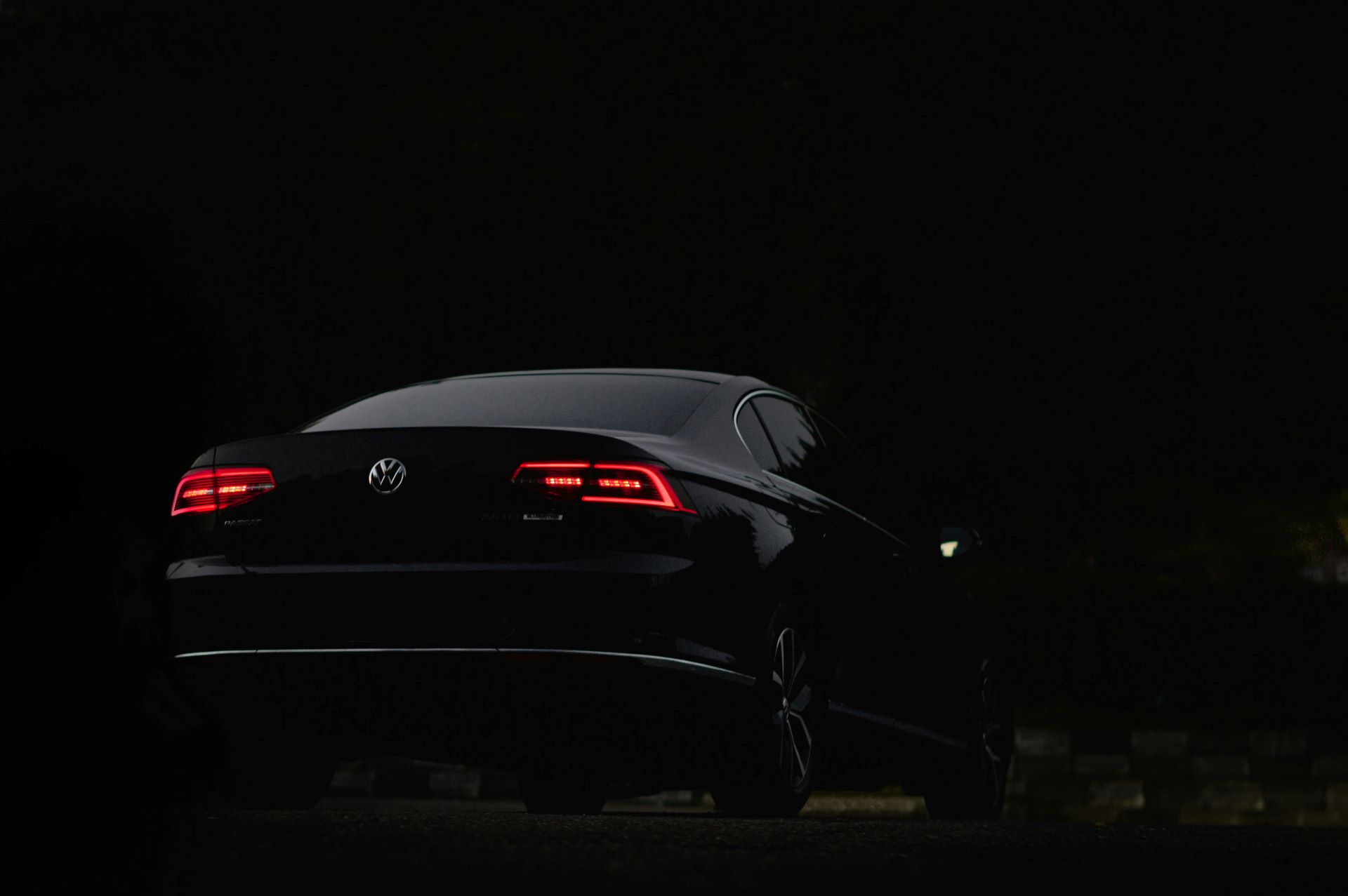 the-environmental-impact-of-automotive-advertising-a-focus-on-sustainability-1.jpg