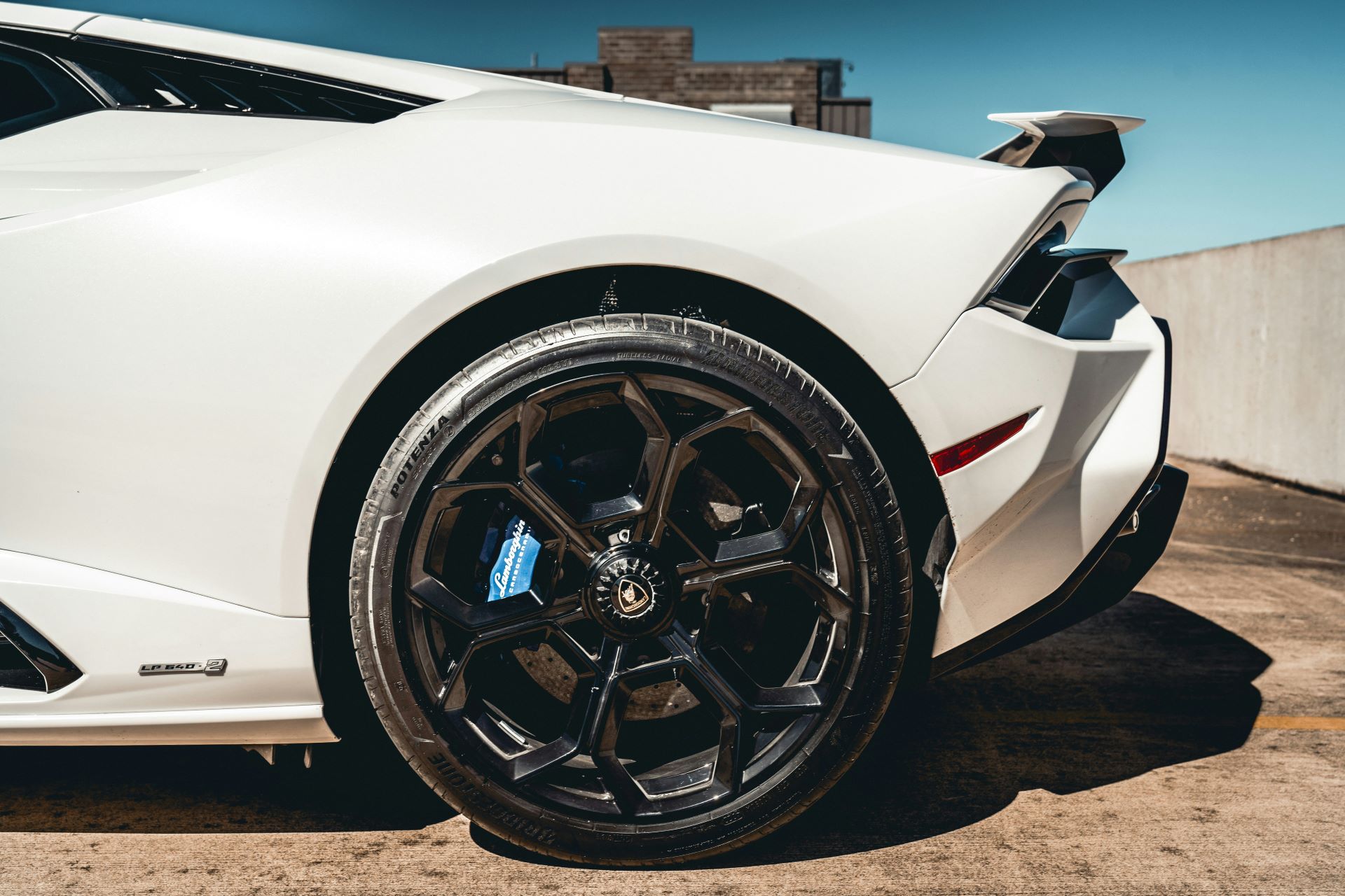 the-globalization-of-automotive-advertising-challenges-and-opportunities-1.jpg