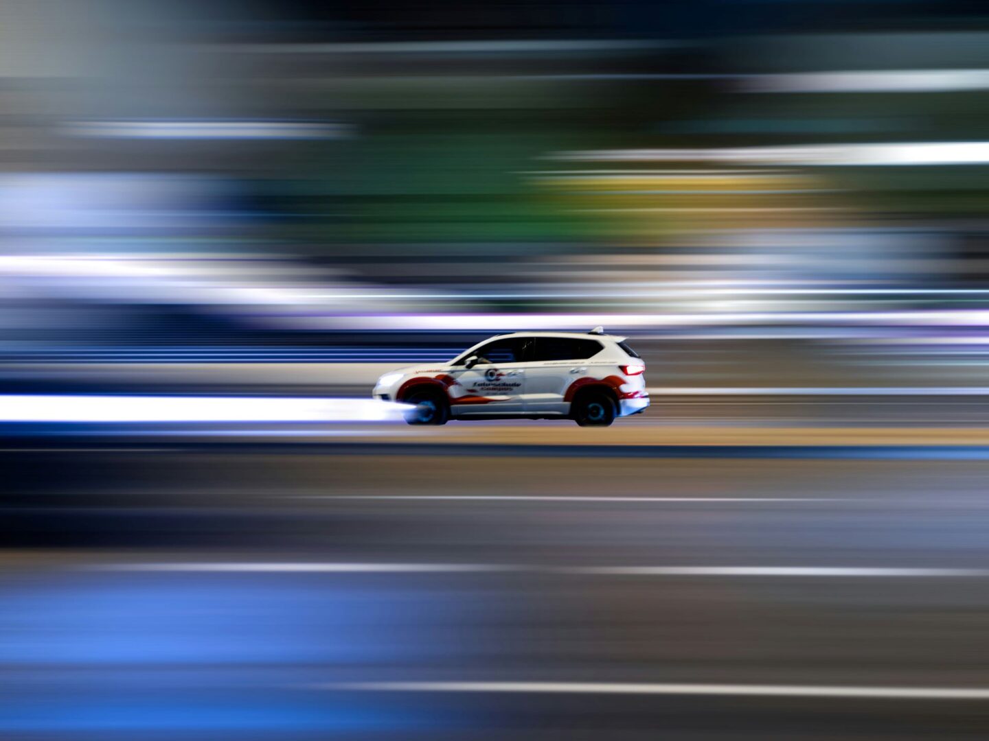 the-intersection-of-motorsport-and-marketing-driving-brand-perception-through-speed-and-victory-1-1440x1080.jpg