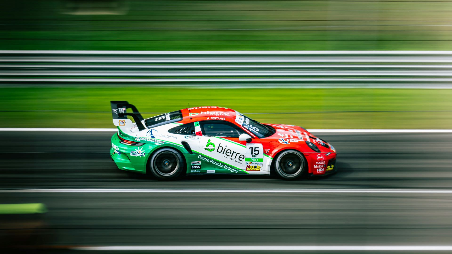 the-rise-of-podcast-advertising-in-the-automotive-sector-1.jpg