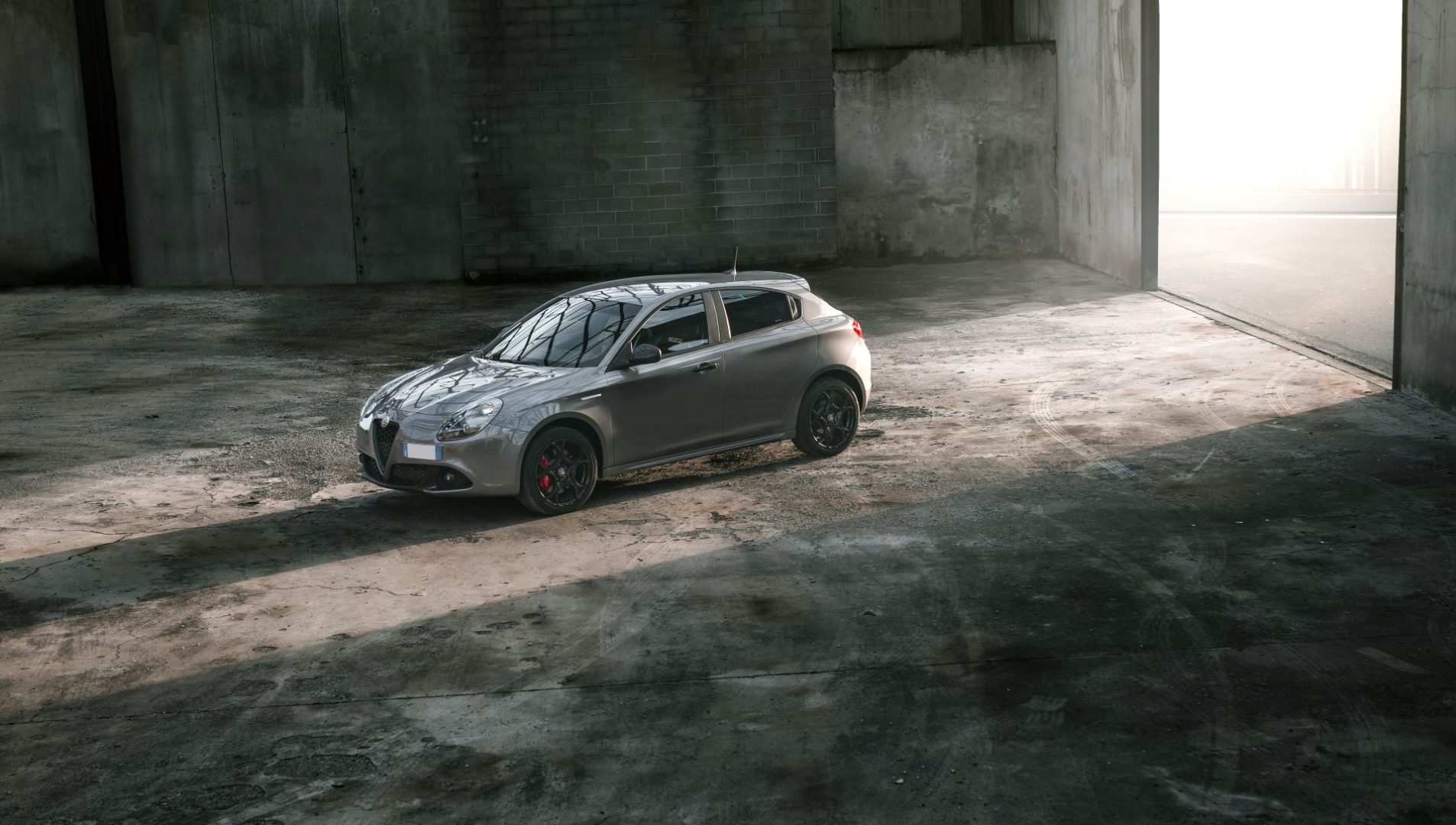 the-role-of-interactive-ads-in-engaging-potential-car-buyers-1906x1080.jpg